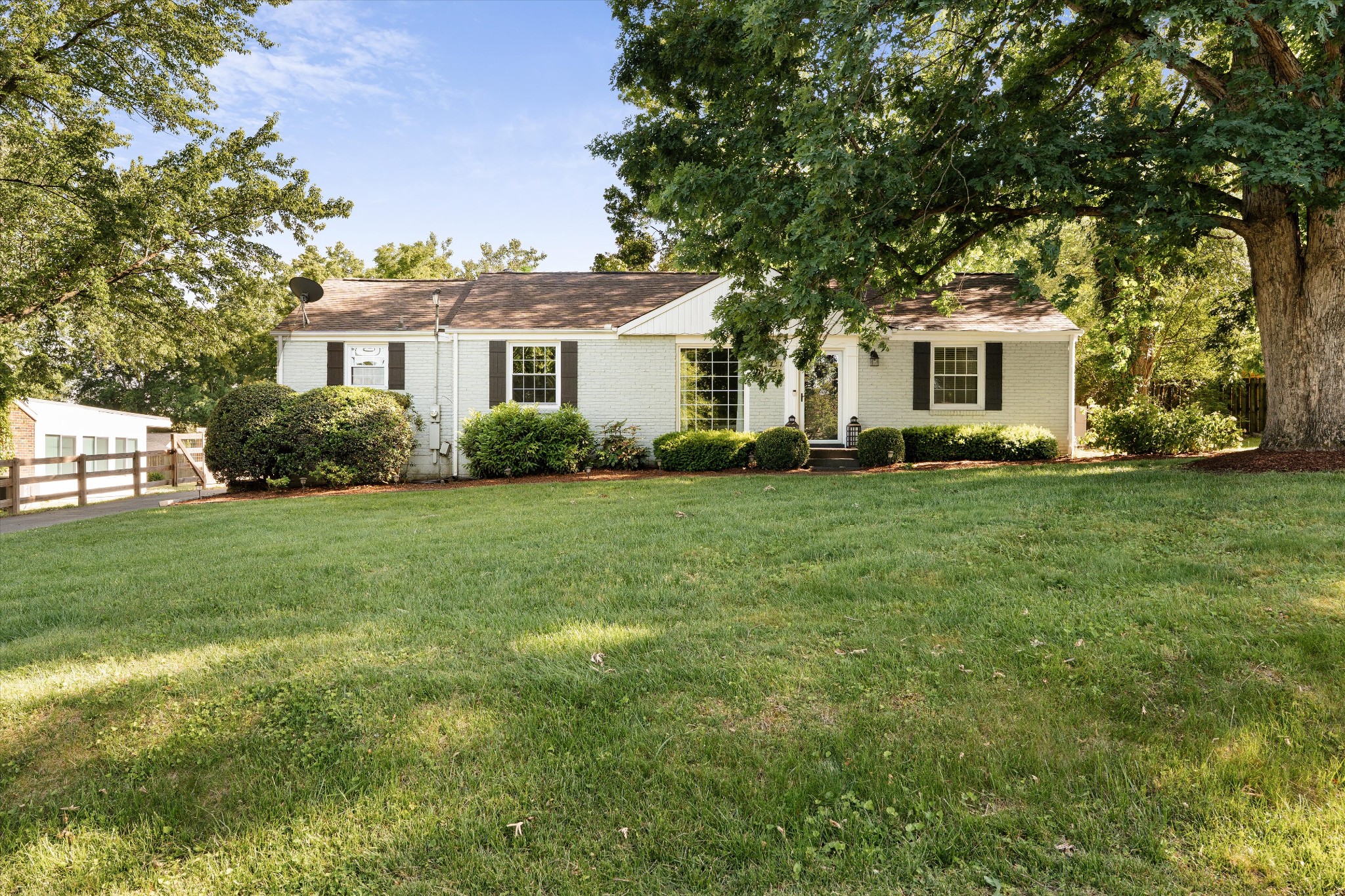 513 Brentlawn Dr, Nashville, TN 37220