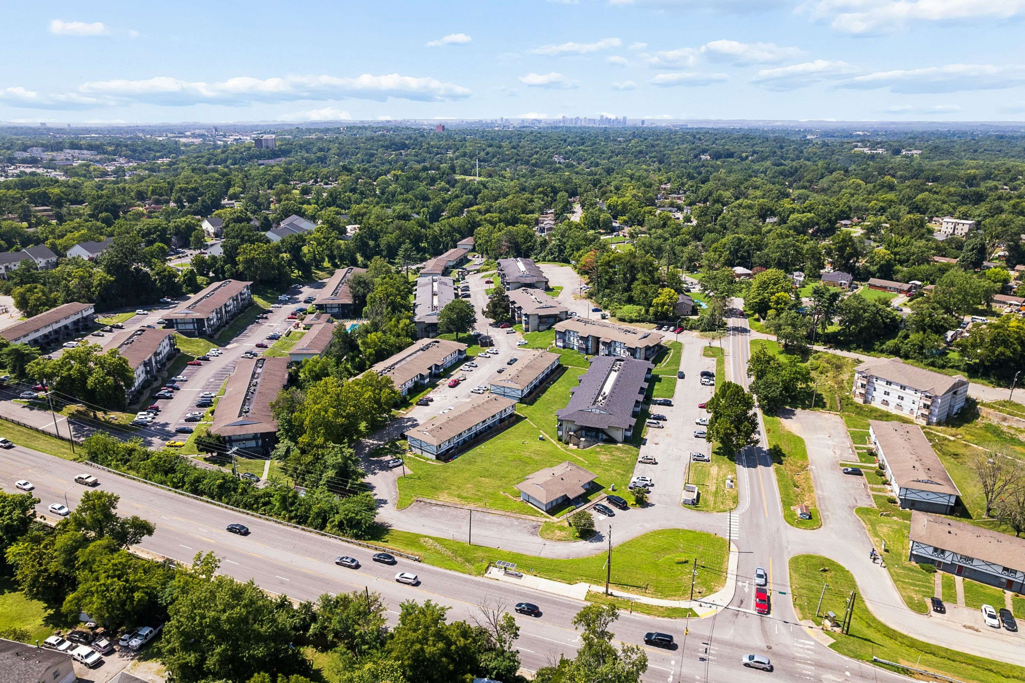 270 Tampa Dr #H1, Nashville, TN 37211
