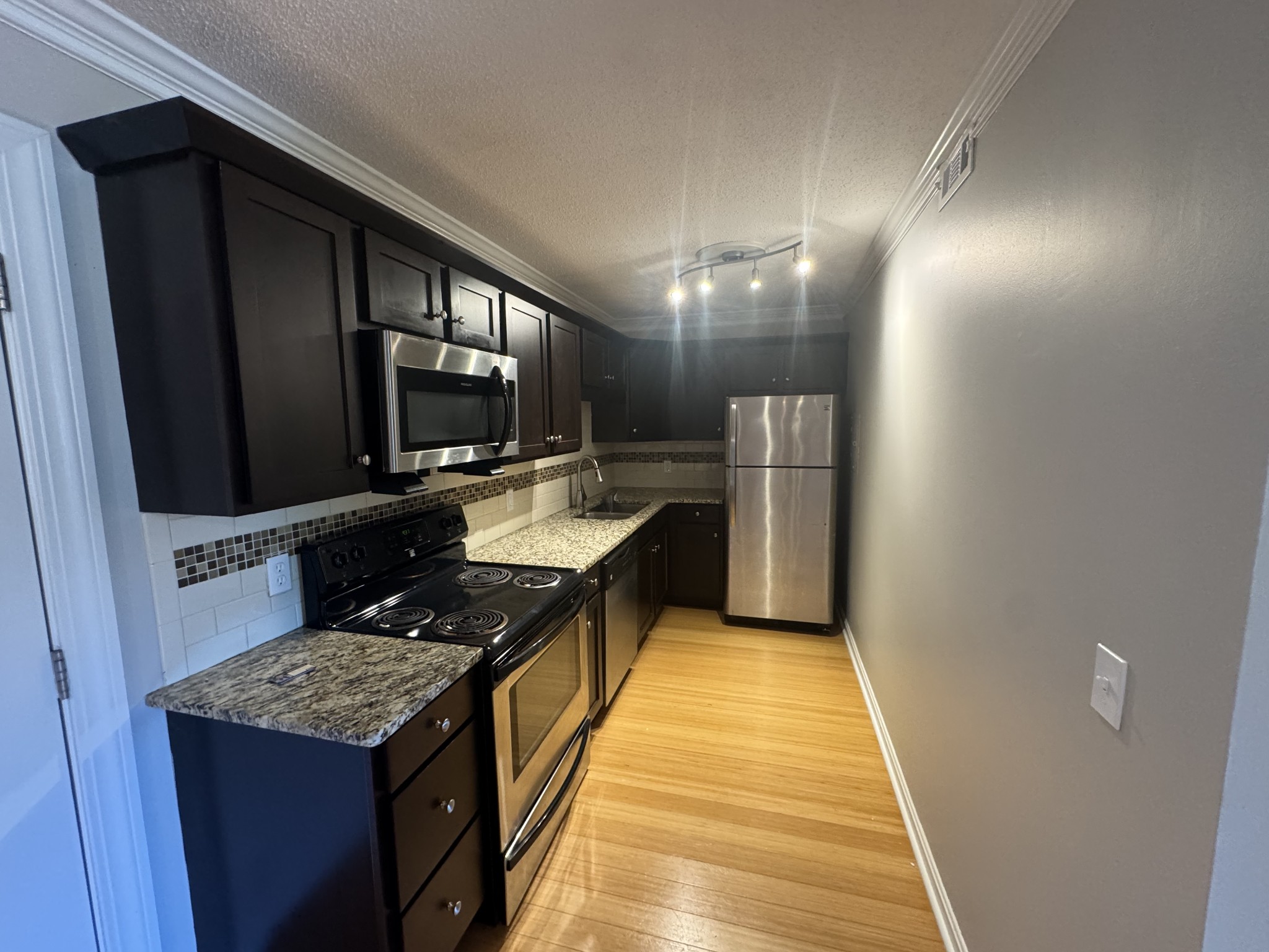 6680 Charlotte Pike #A12, Nashville, TN 37209