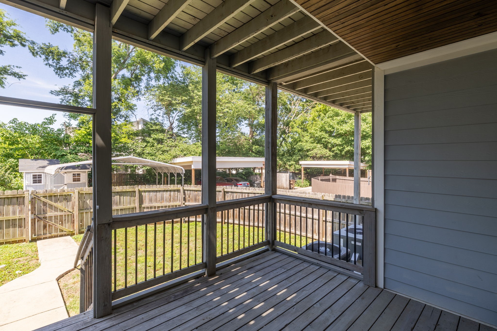 5725 Morrow Rd, Nashville, TN 37209
