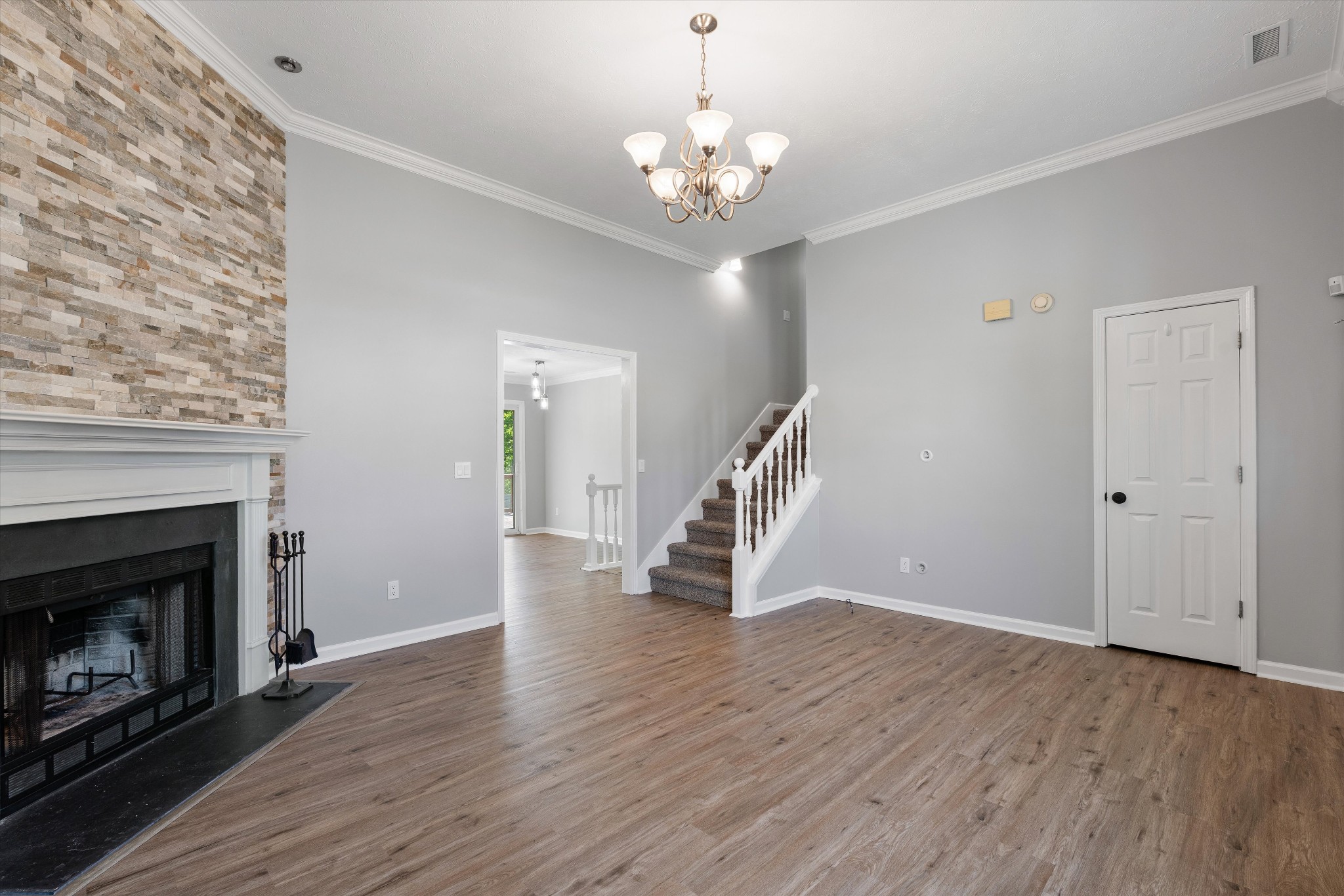 708 Post Oak Dr, Antioch, TN 37013