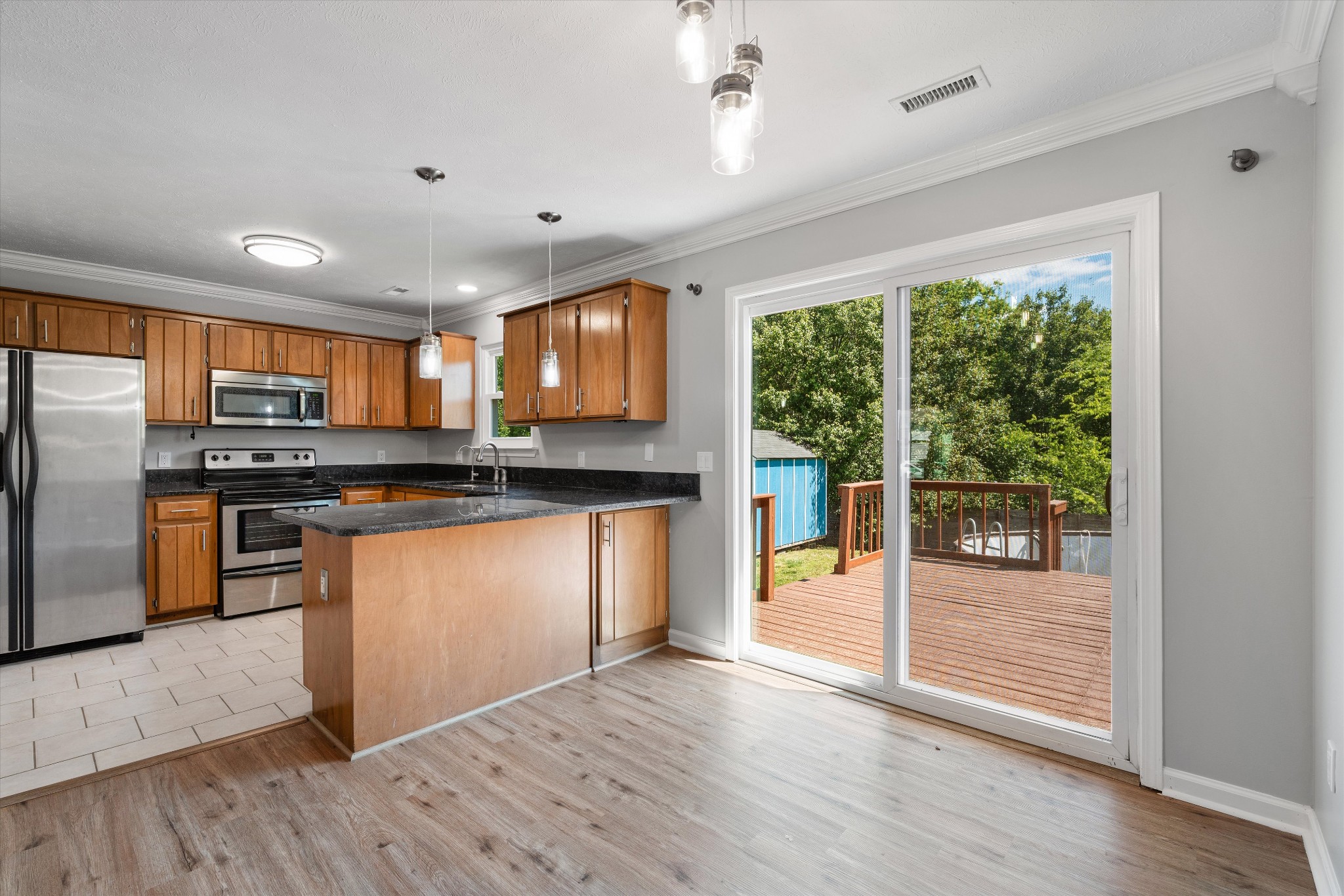 708 Post Oak Dr, Antioch, TN 37013