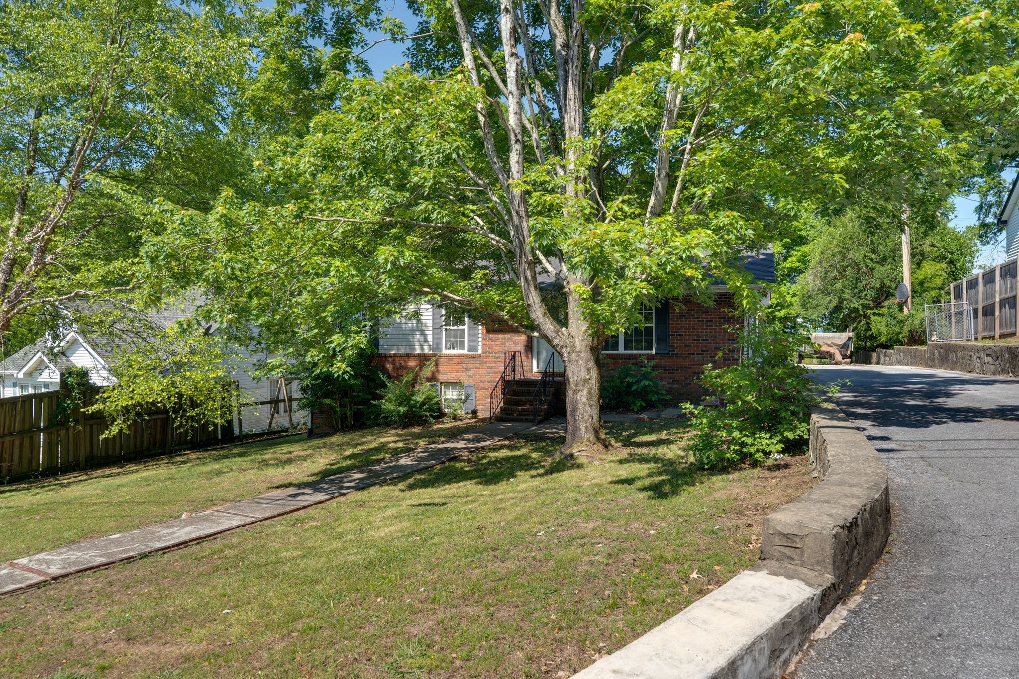 117 Vivian Ln, Carthage, TN 37030
