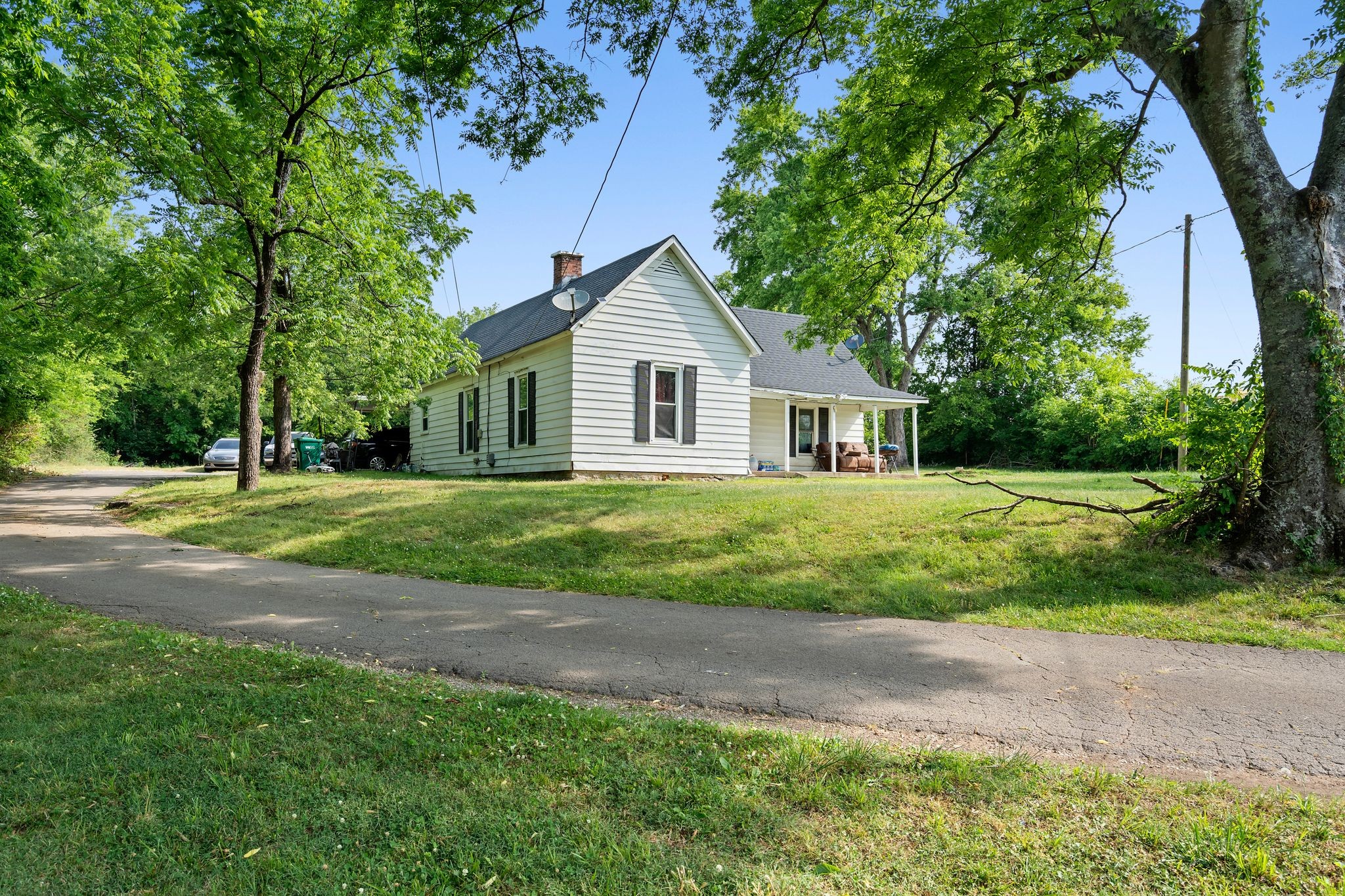 608 Rock Springs Rd, Smyrna, TN 37167