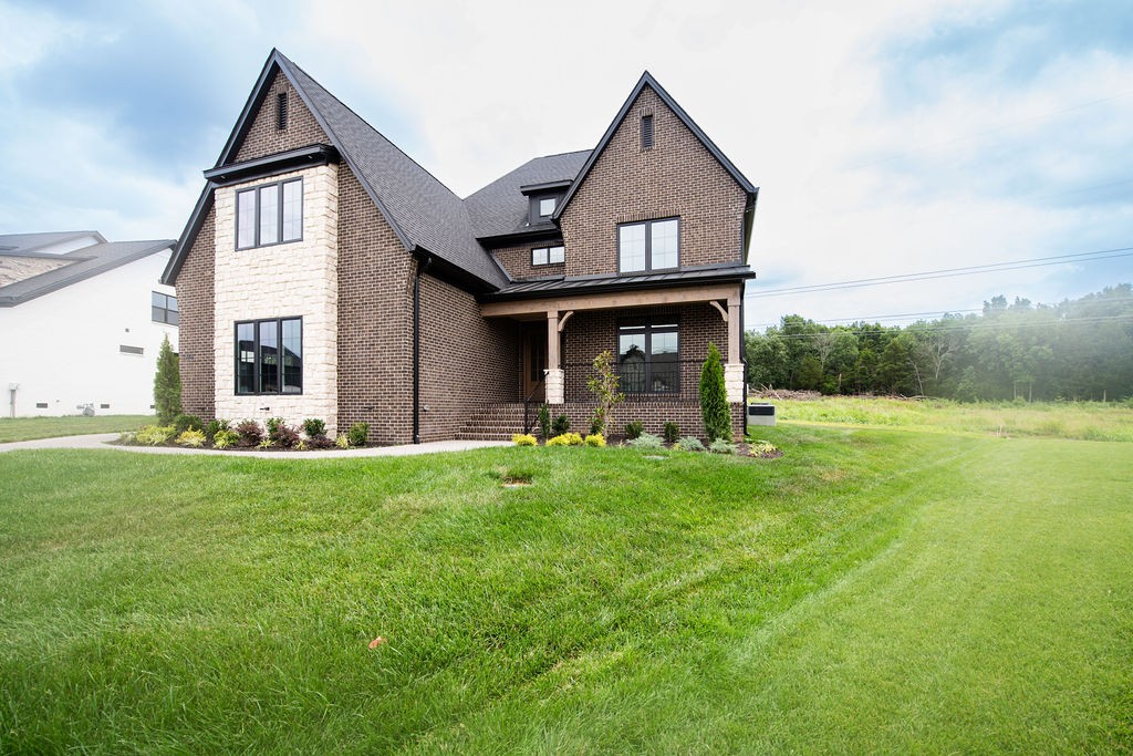 2930 Carisbrooke Dr, Mount Juliet, TN 37122