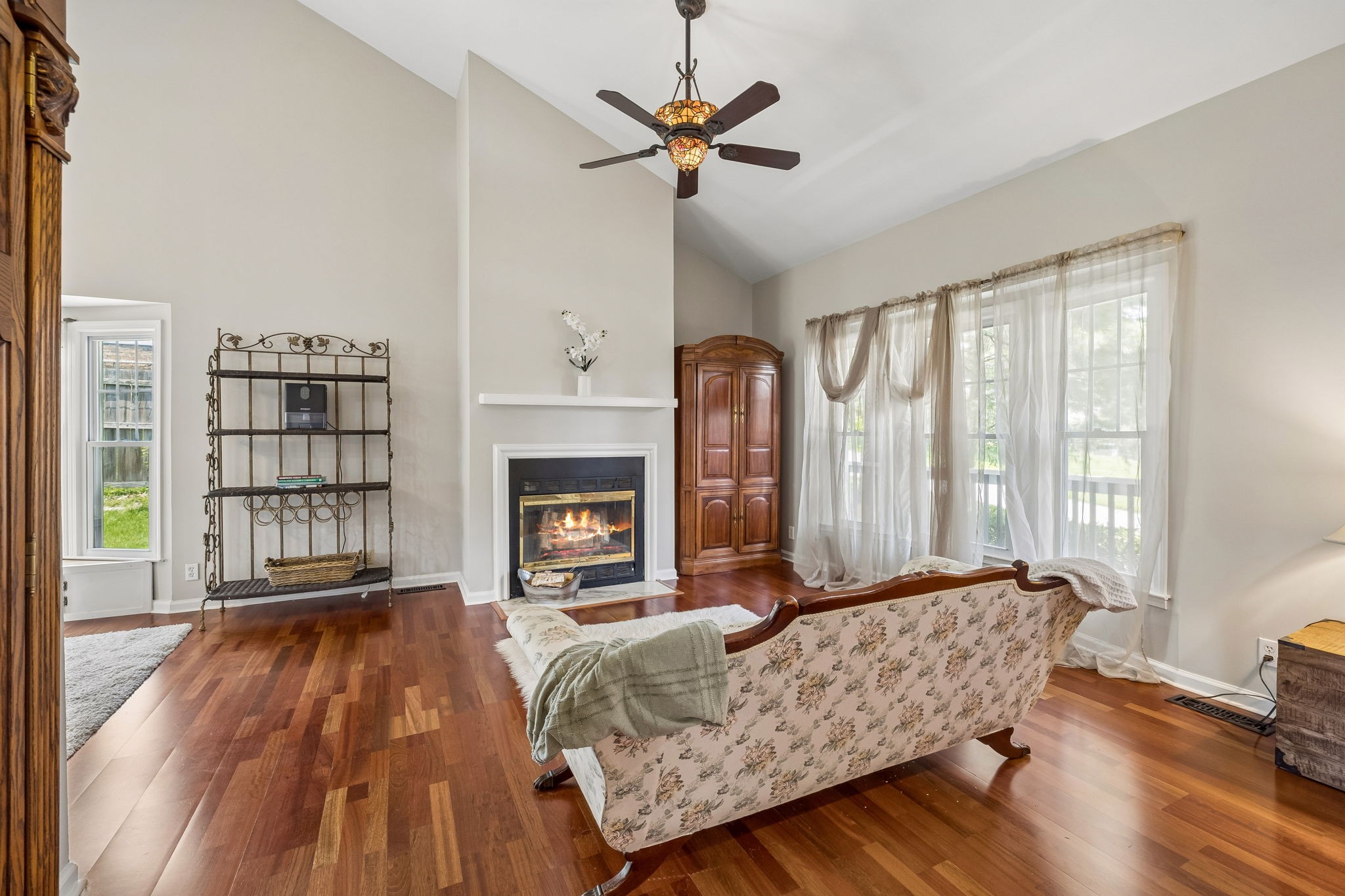 1105 Blythe Ct E, Nashville, TN 37221