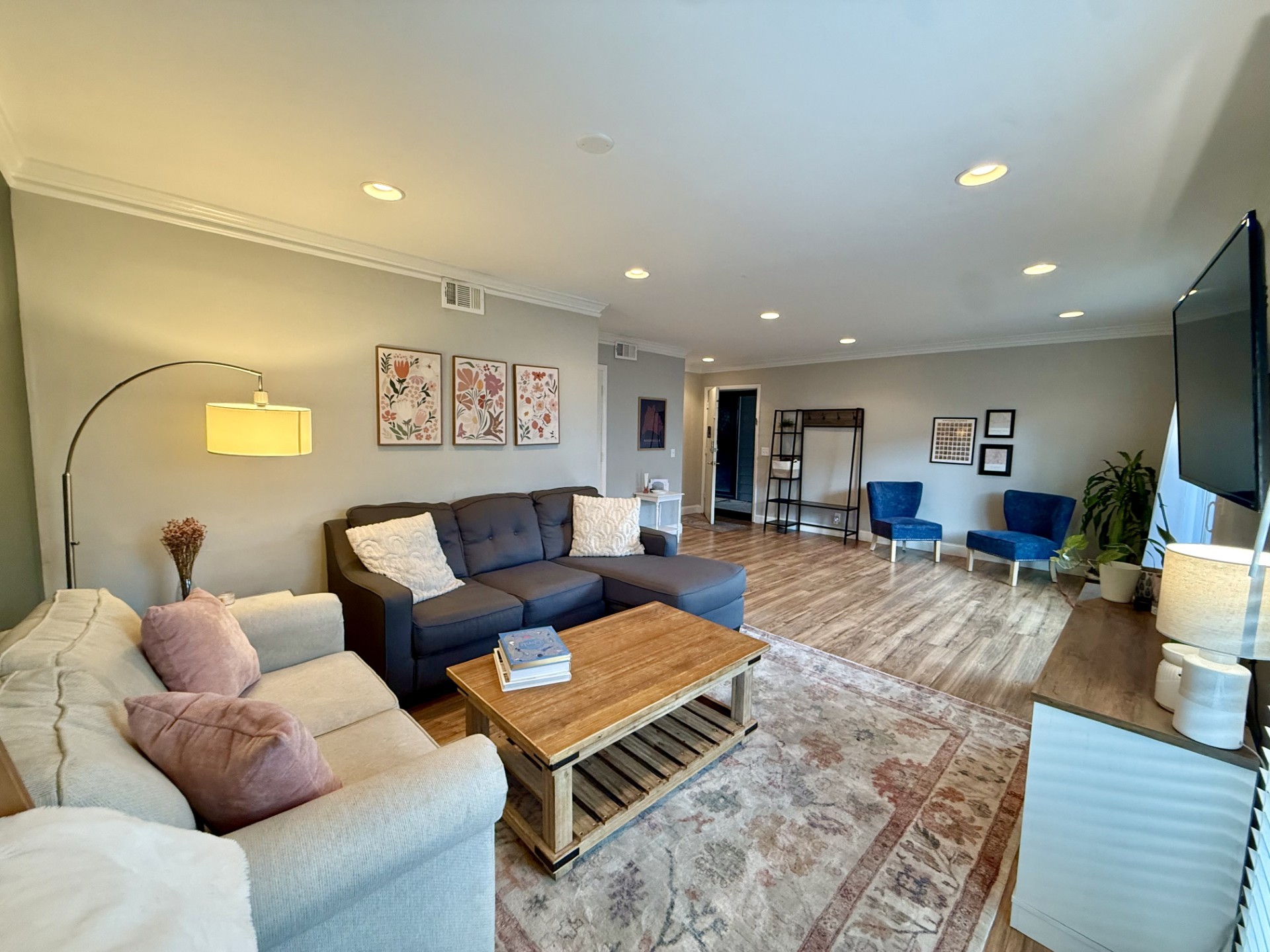 1900 Richard Jones Rd #V9, Nashville, TN 37215