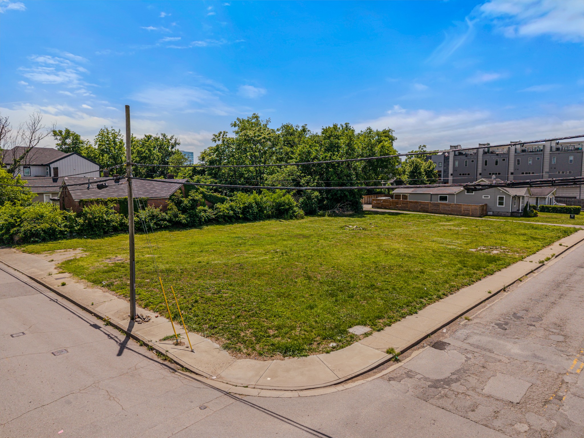 616 26th Ave N, Nashville, TN 37209