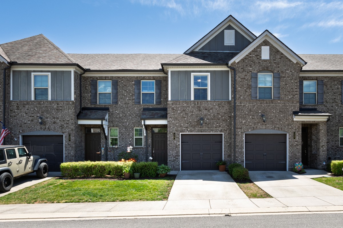 118 Bluestem Ct, Lebanon, TN 37090