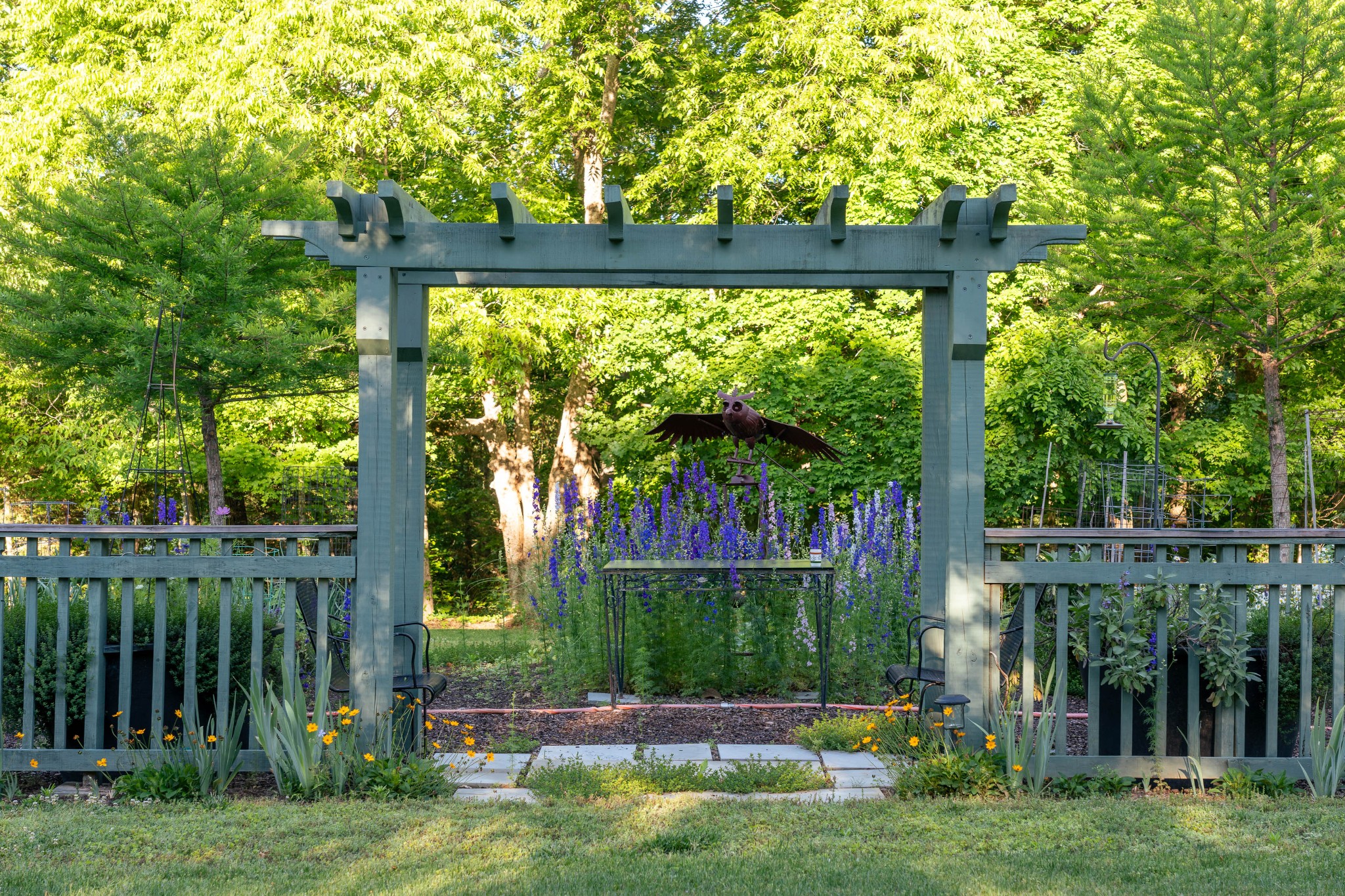 1098 Fred Gibbs Rd, White Bluff, TN 37187