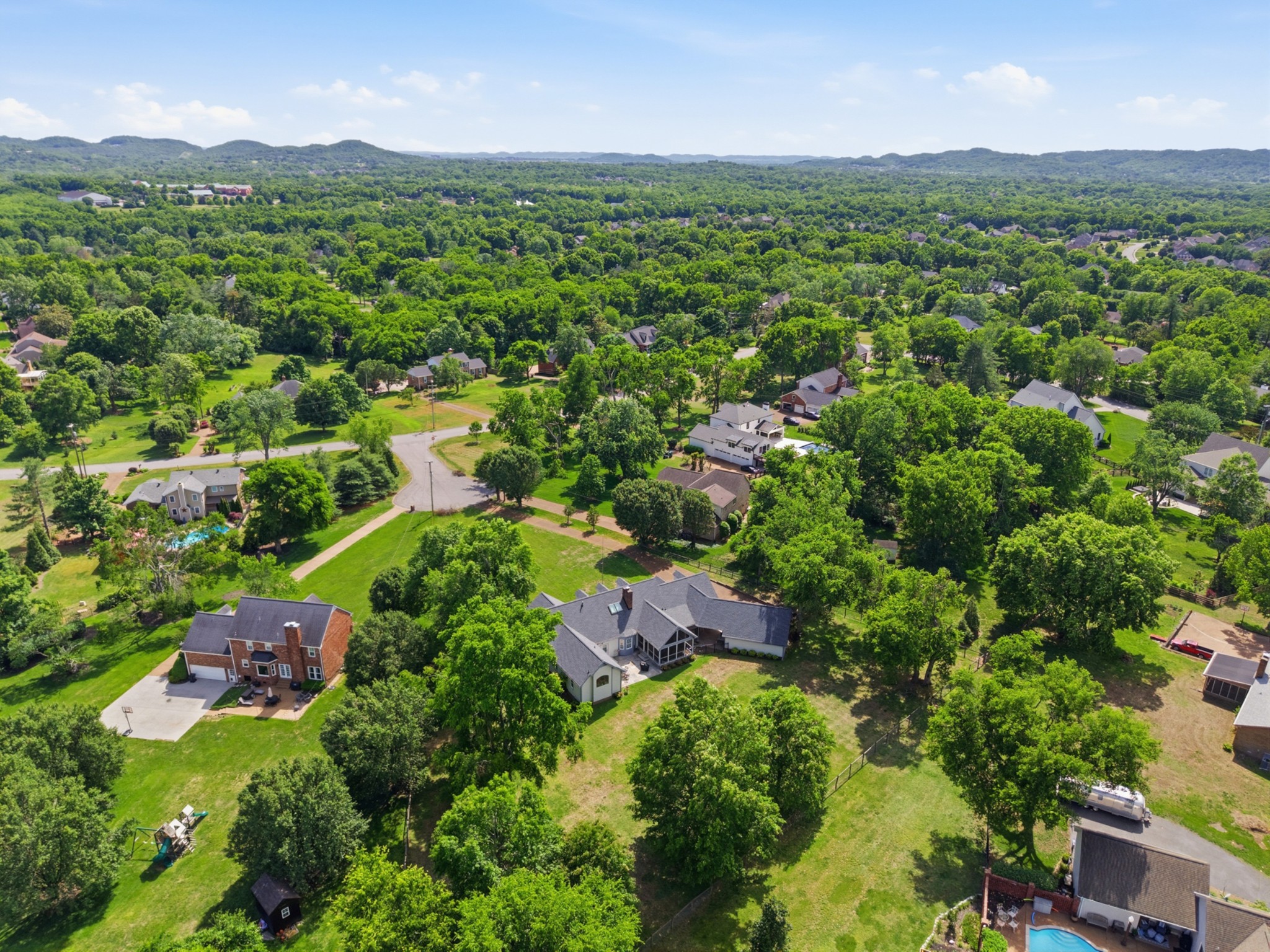 1113 Shawnee Ct, Brentwood, TN 37027