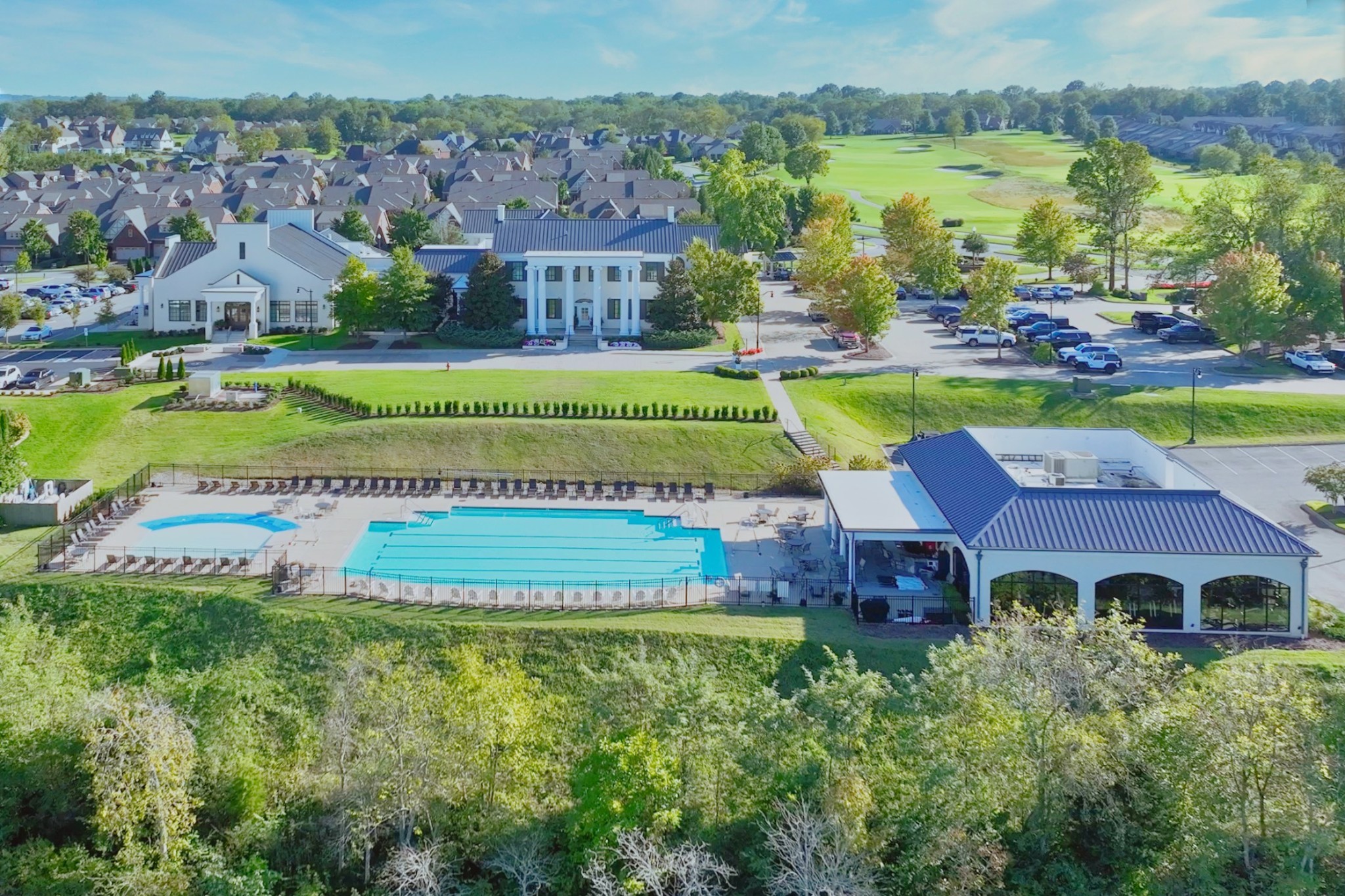 1024 Club View Dr #E 103, Gallatin, TN 37066