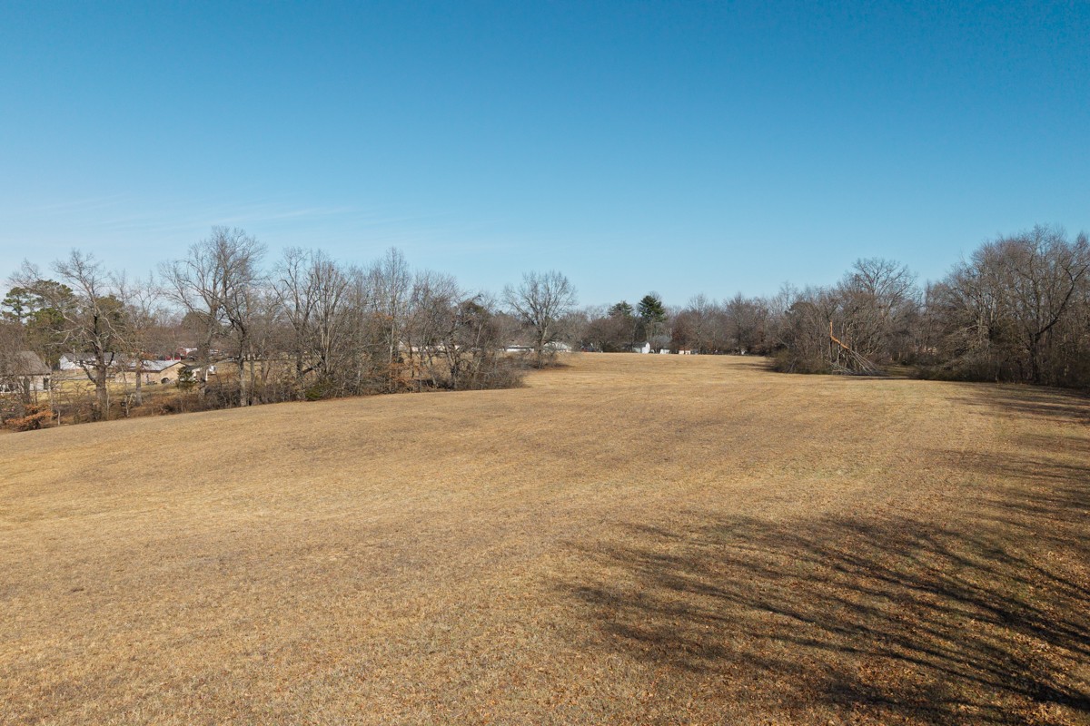 105 Eastside Dr, White House, TN 37188