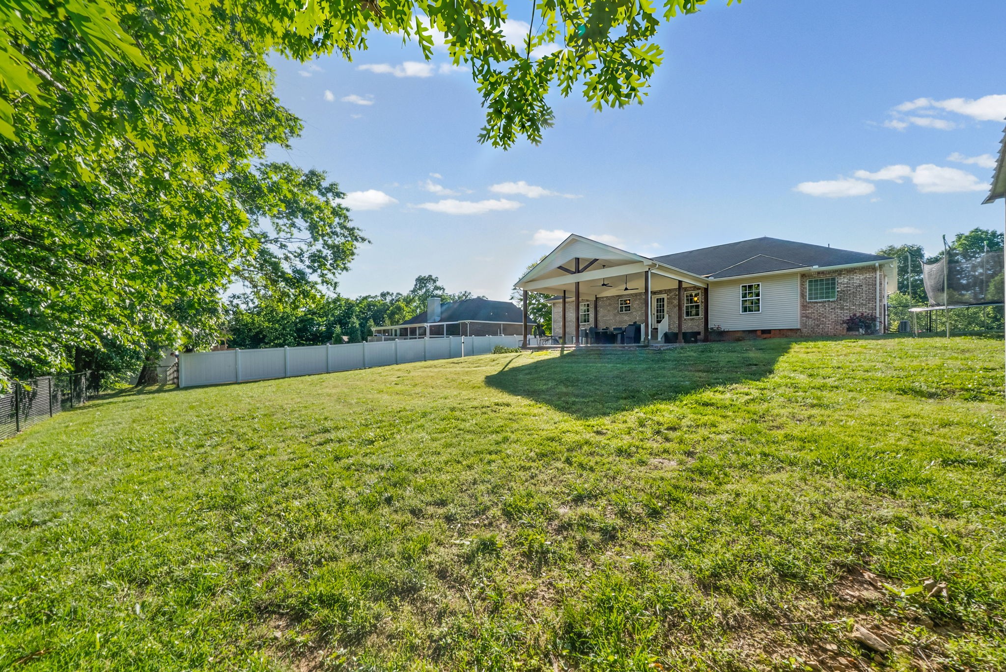1475 Eastland Dr, Ashland City, TN 37015
