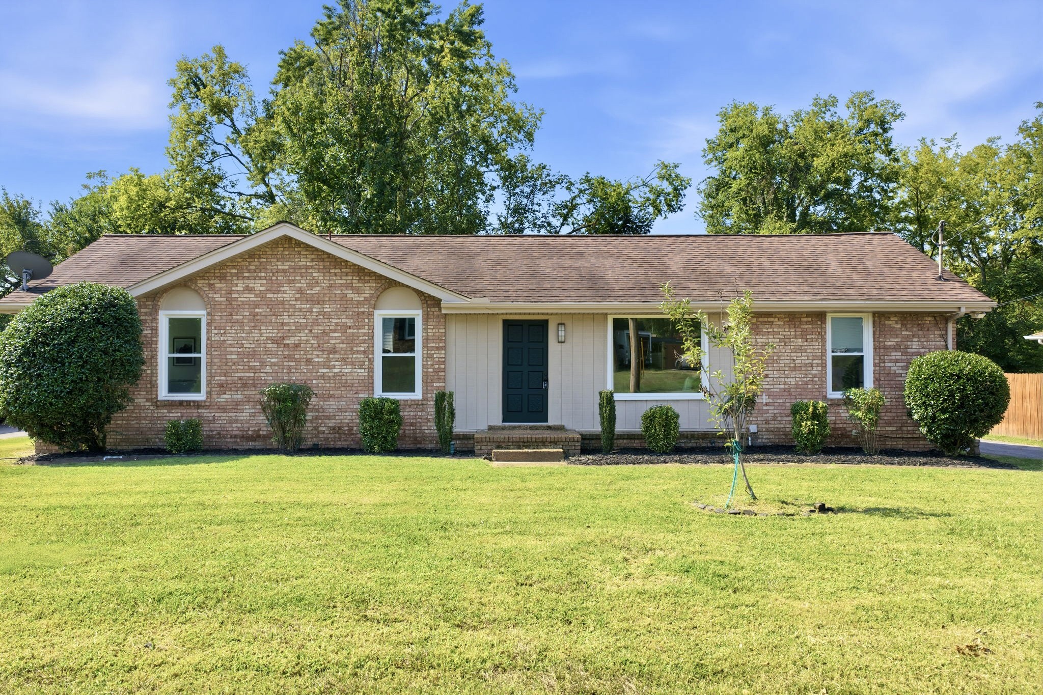 102 Peartree Dr, Hendersonville, TN 37075