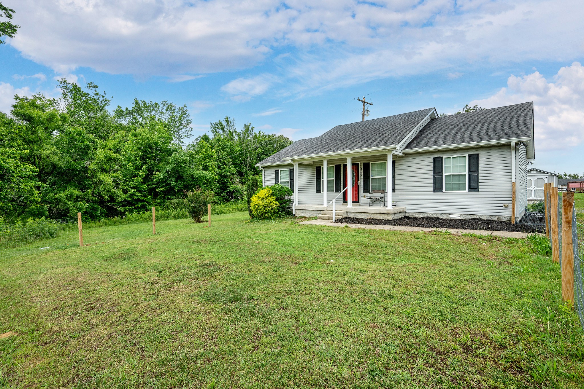 2995 Oak Grove Church Rd, Bethpage, TN 37022