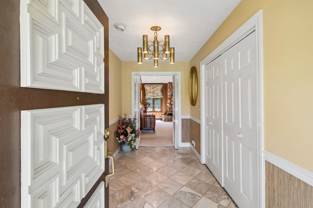 500 Lakeshore Dr, Old Hickory, TN 37138