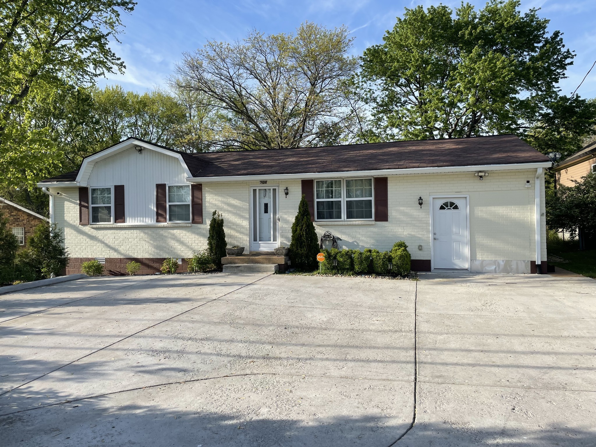 708 Richards Rd, Antioch, TN 37013