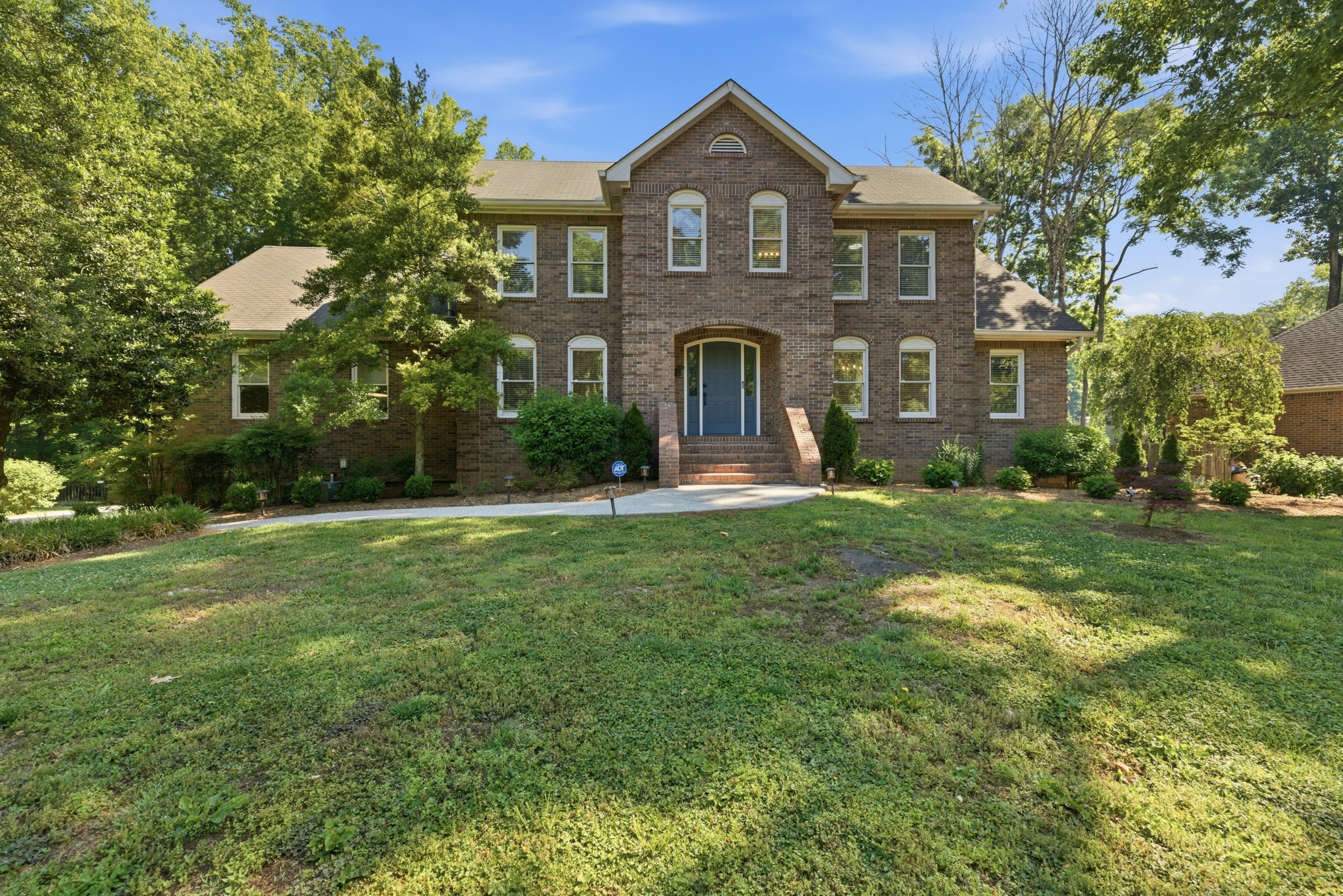 124 Laural Hill Dr, Smyrna, TN 37167