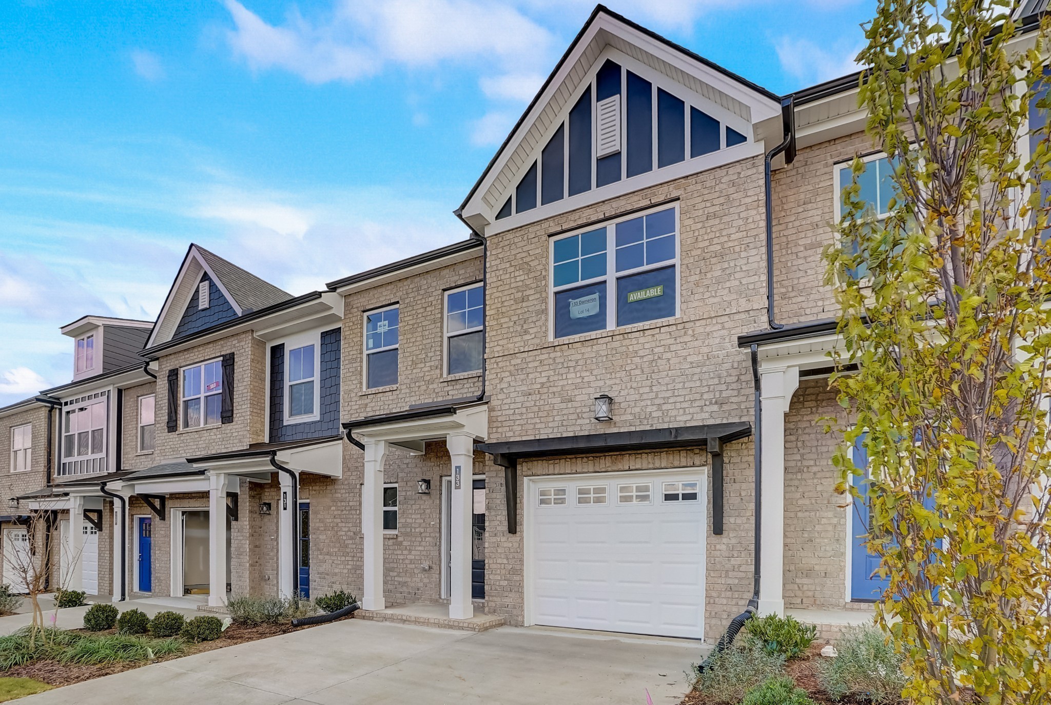 165 Rothwood Pvt Dr, Hendersonville, TN 37075