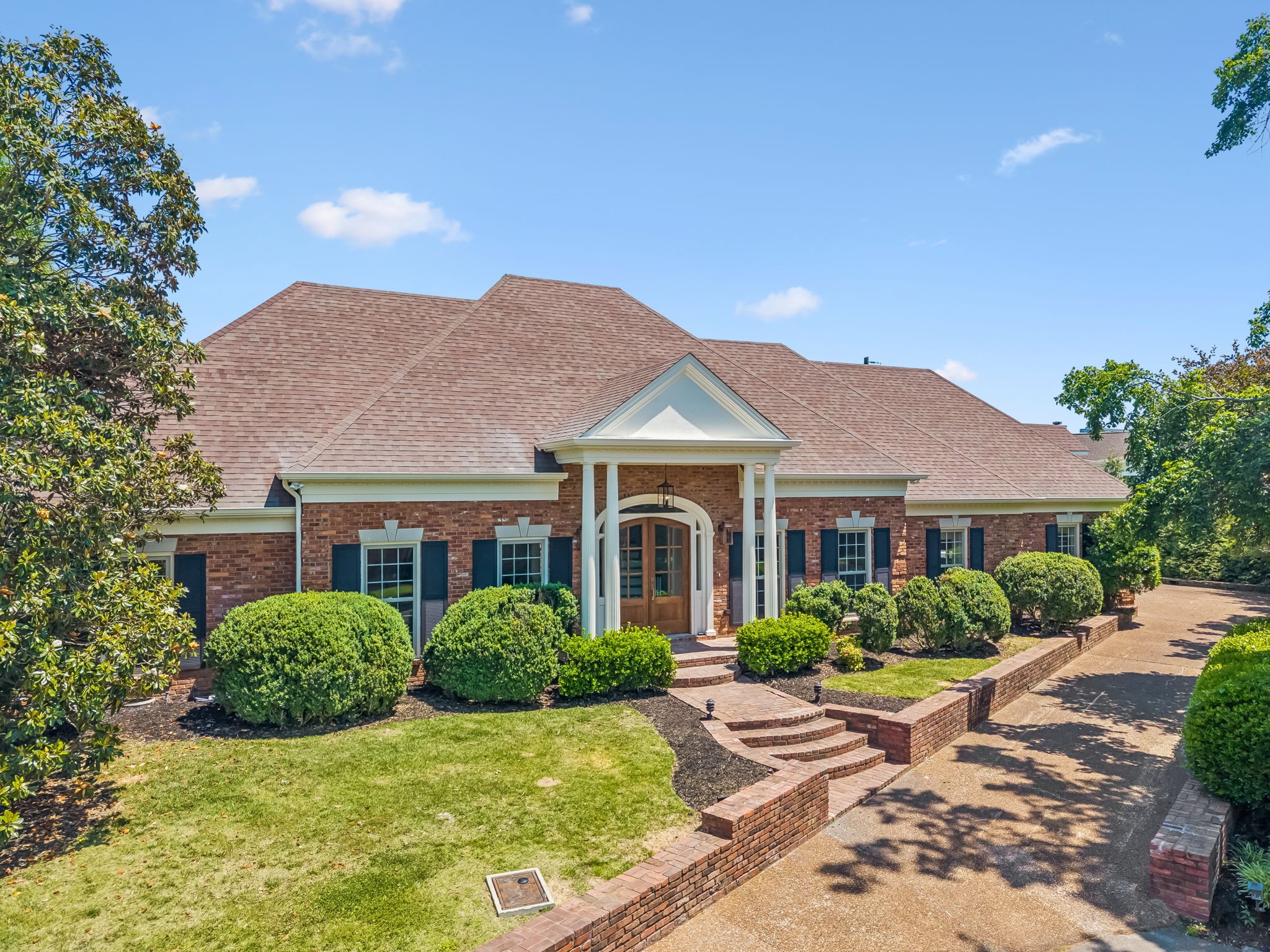 4111 Legend Hall Dr, Nashville, TN 37215