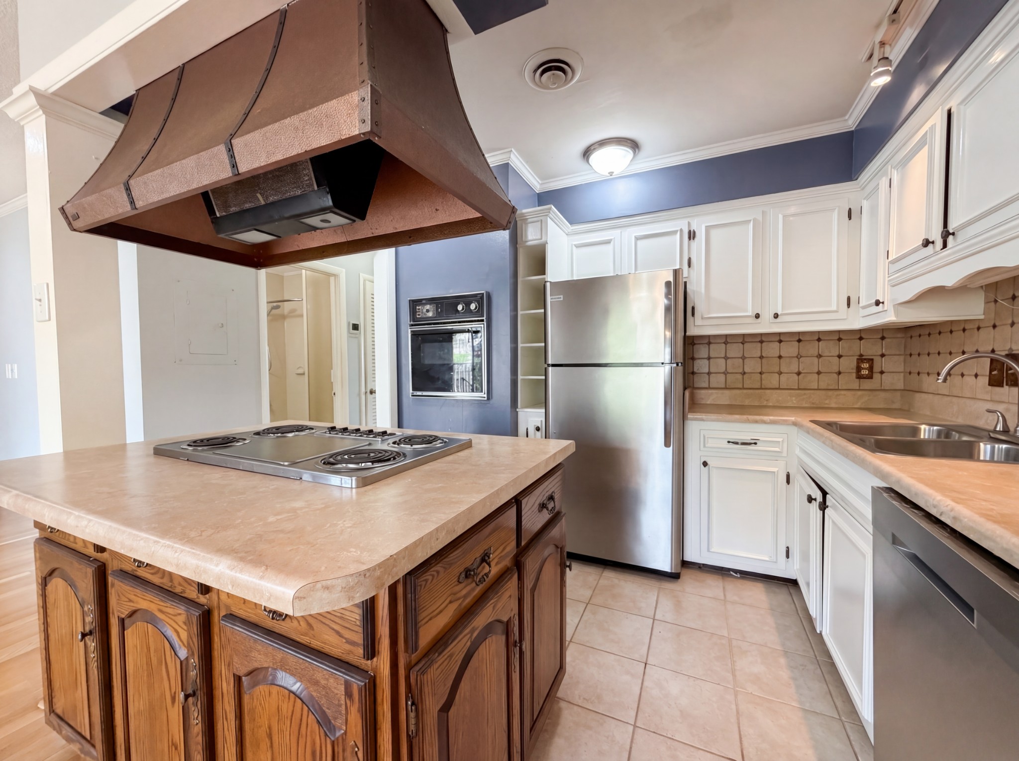 1014 Heritage Dr, Madison, TN 37115