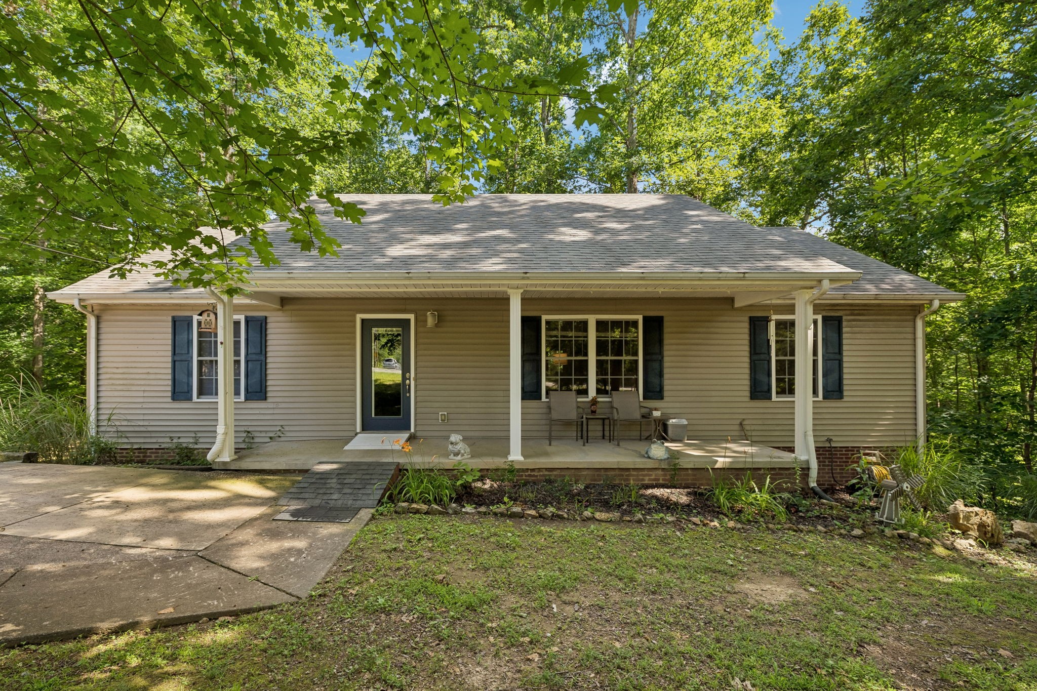 117 W Dell Rd, Dickson, TN 37055