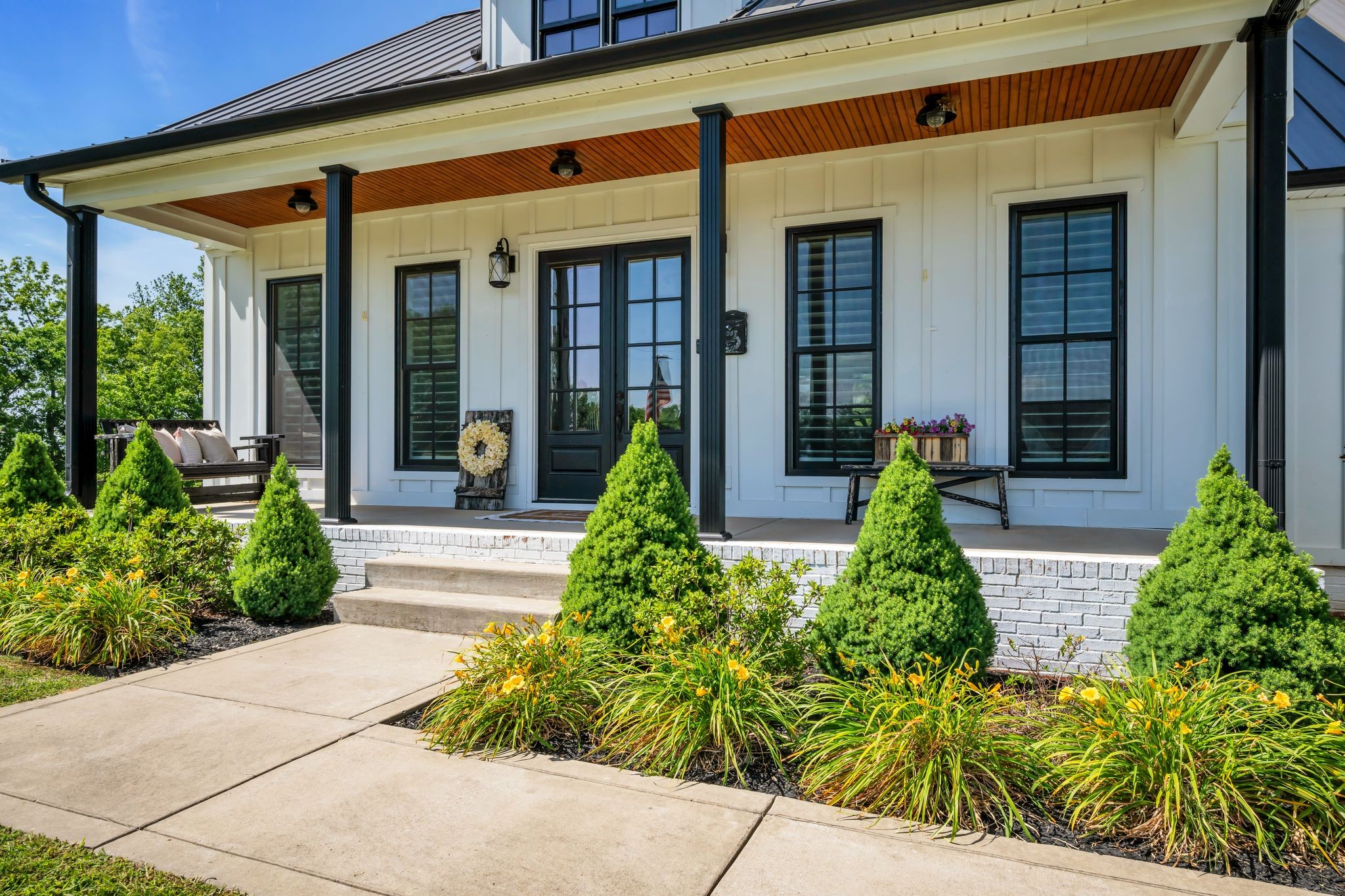 122 Hillside Dr, Dickson, TN 37055