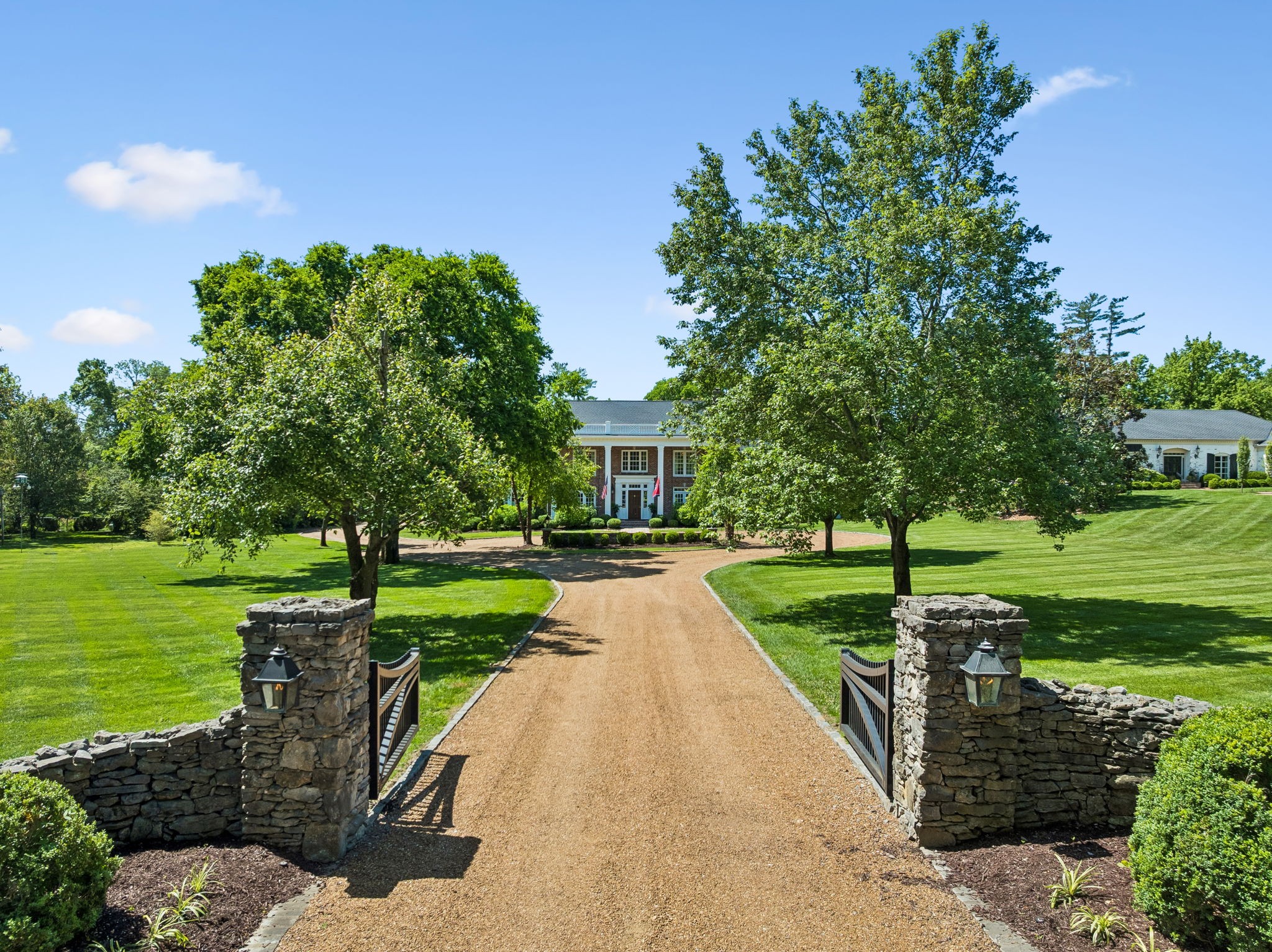 2451 Old Hickory Blvd, Nashville, TN 37221