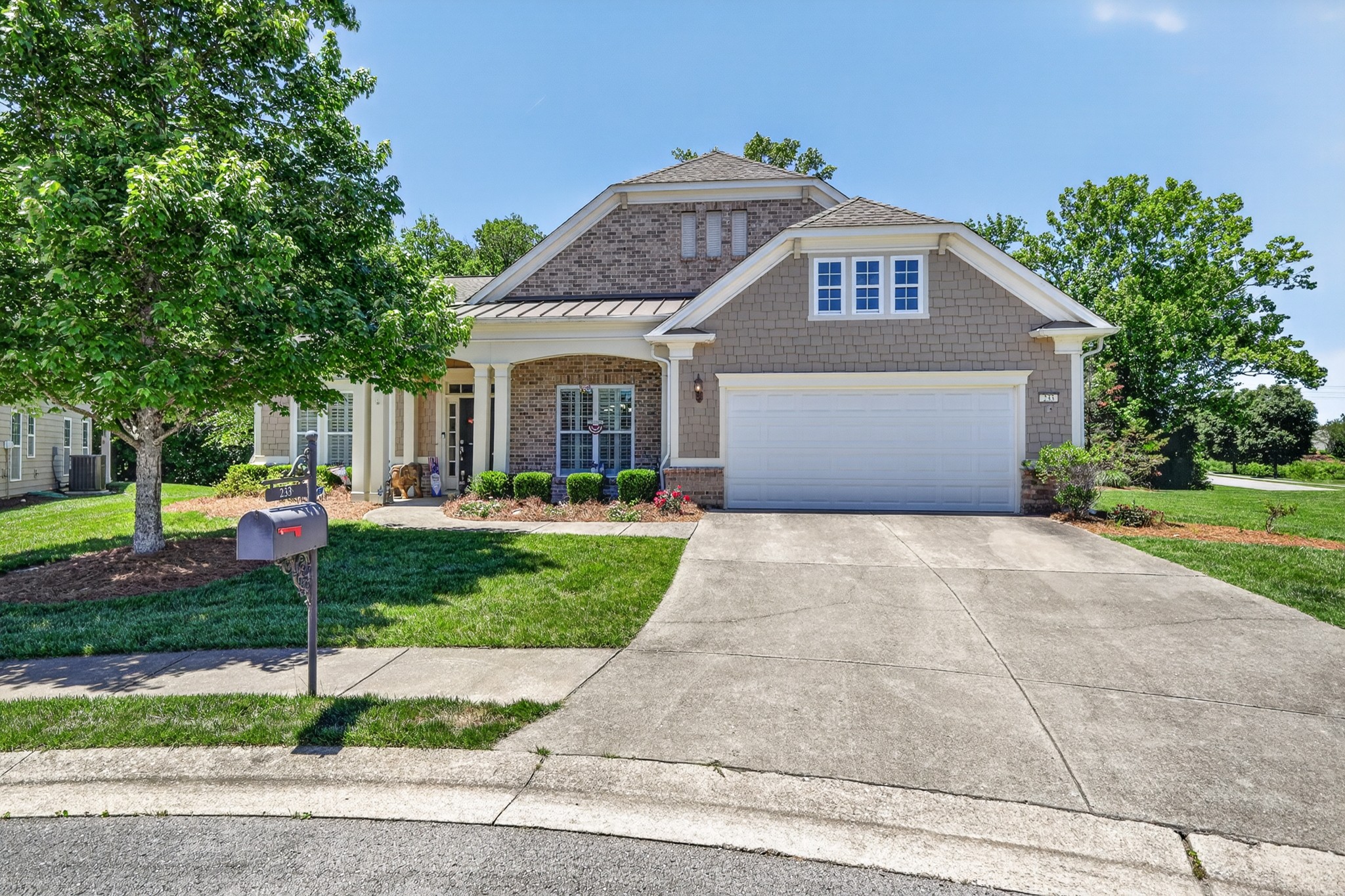233 Citadel Dr, Mount Juliet, TN 37122