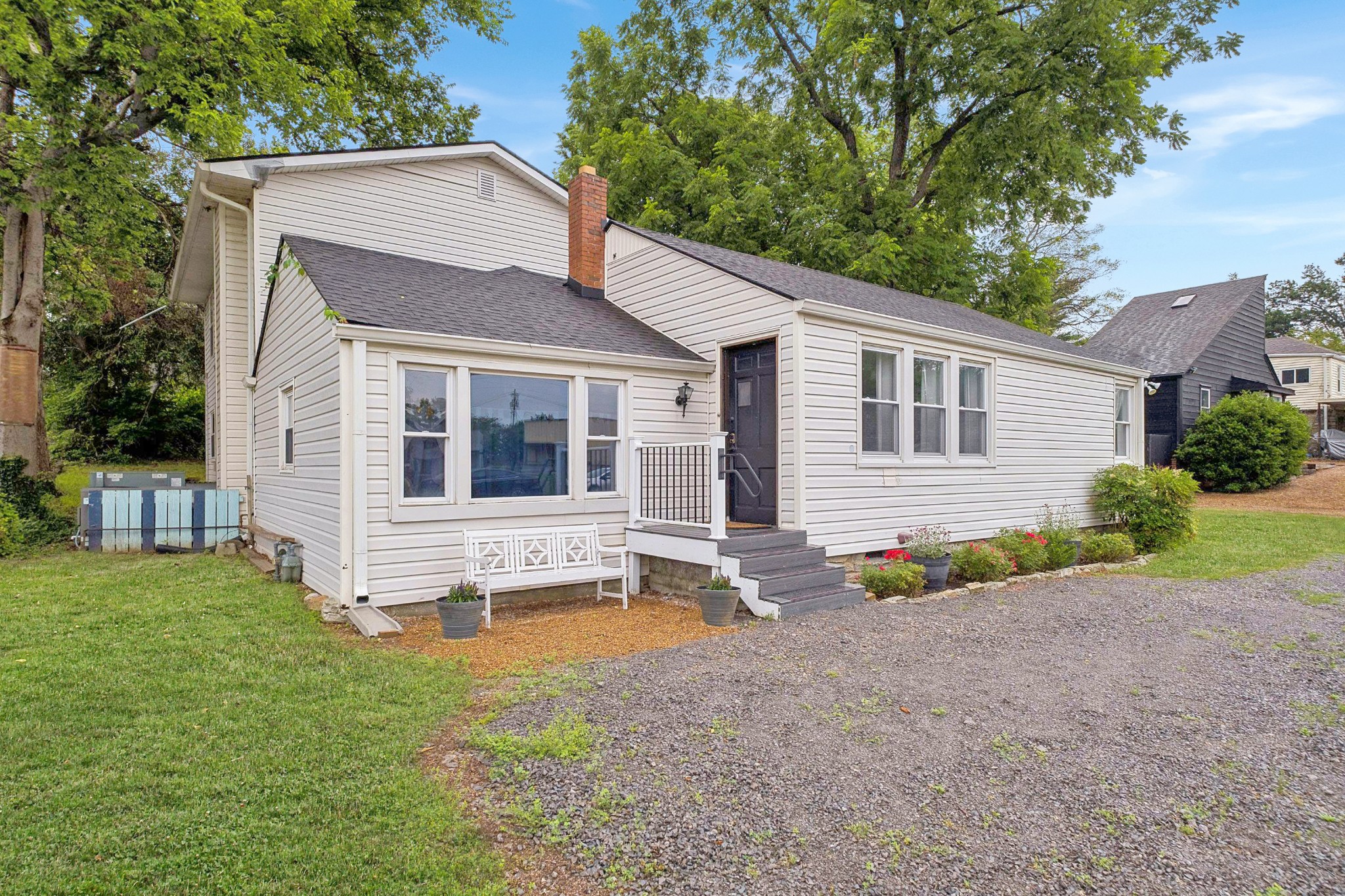 2818 Azalea Pl, Nashville, TN 37204