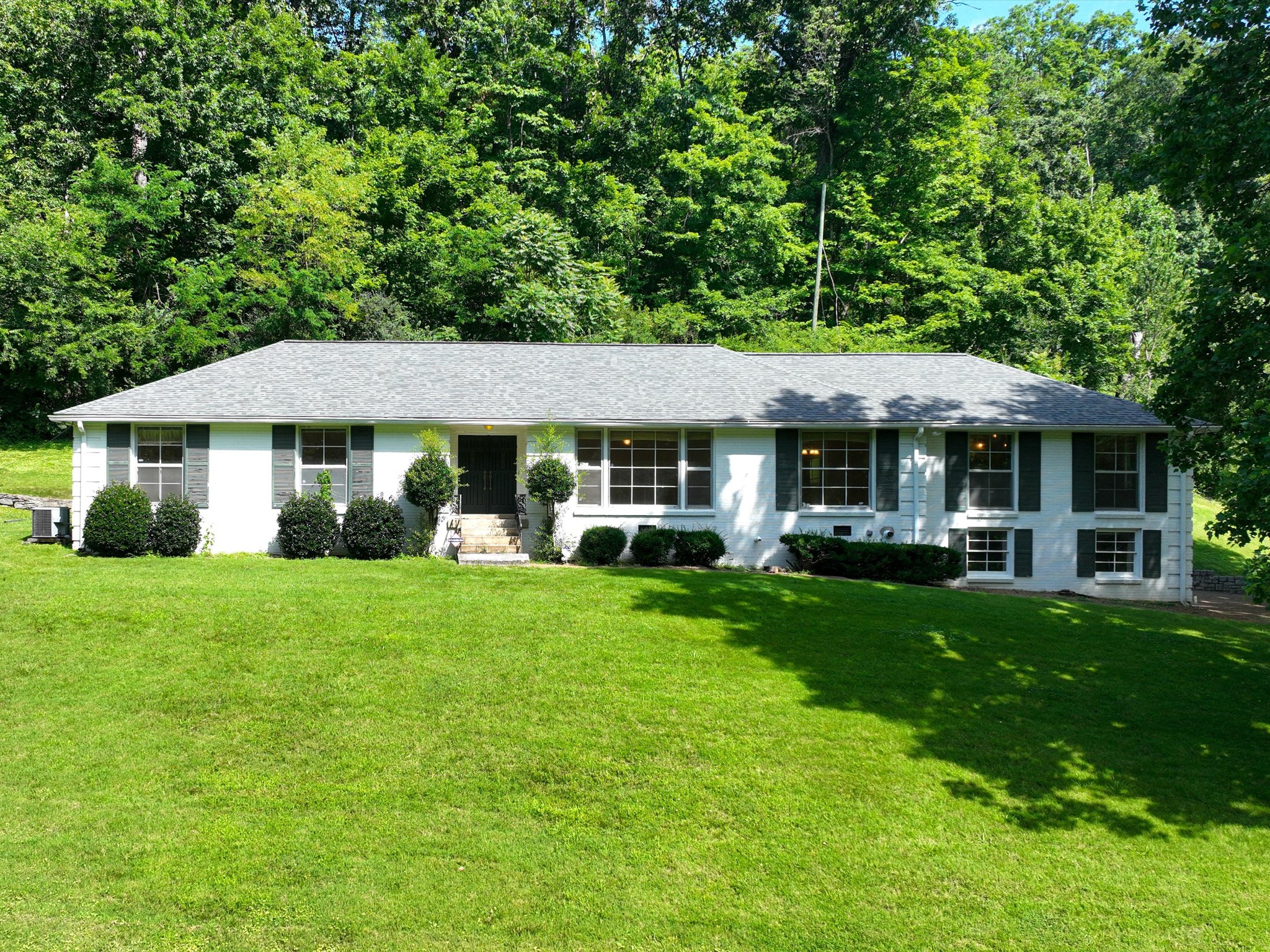 6624 Jocelyn Hollow Rd, Nashville, TN 37205