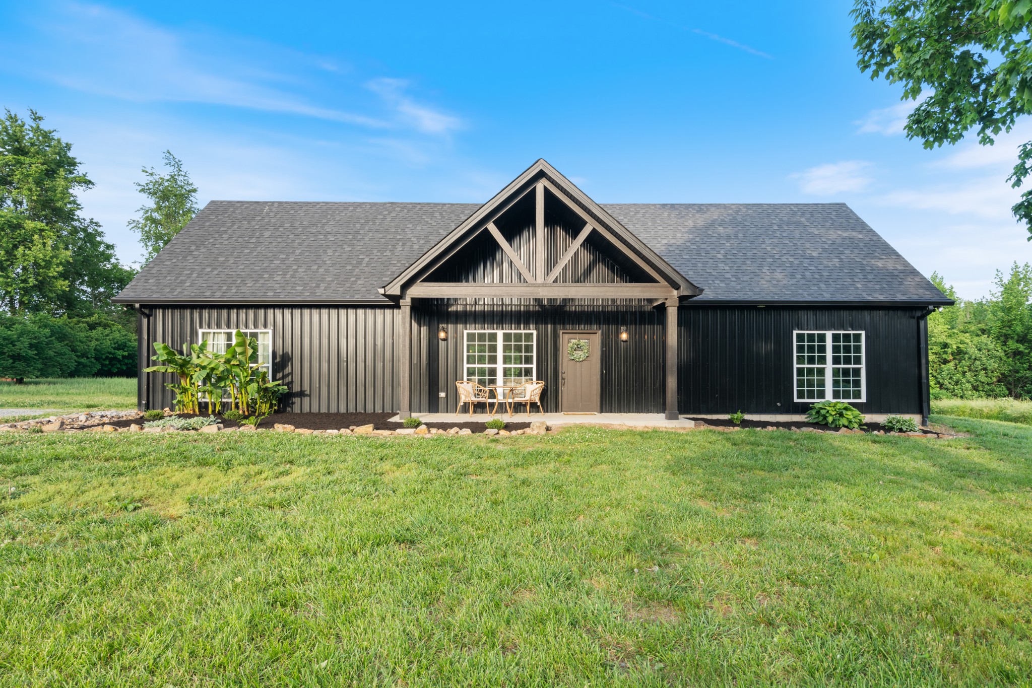 1027 Lockridge Ln, Ashland City, TN 37015