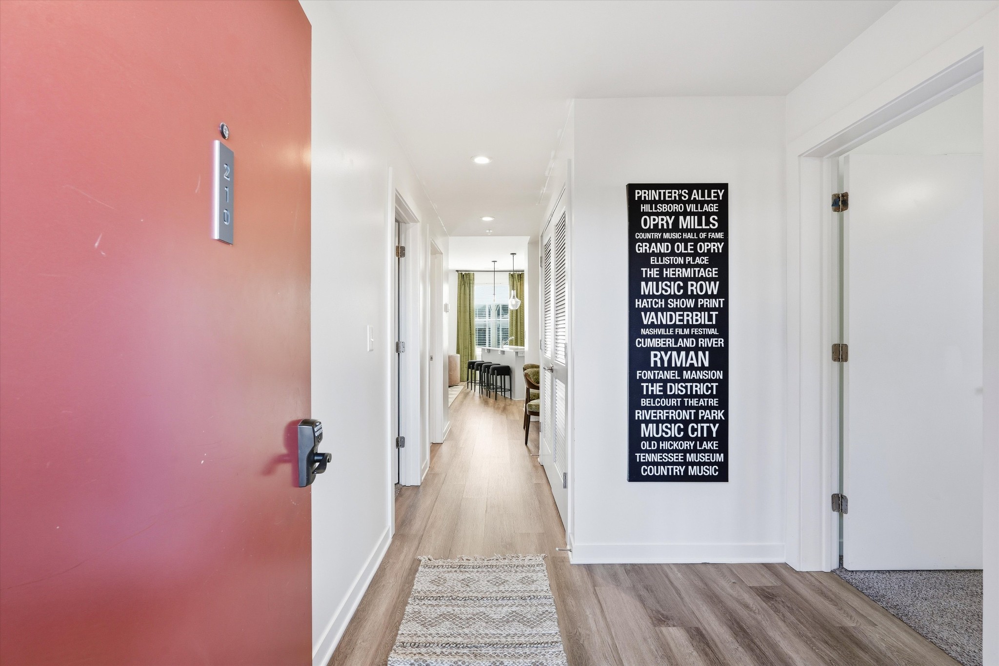 707 26th Ave N #204, Nashville, TN 37208