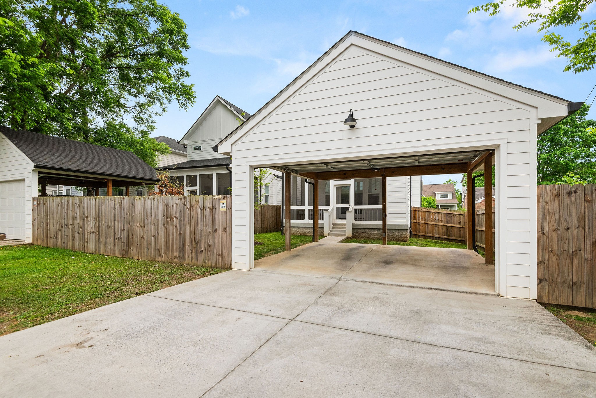 6012 Pennsylvania Ave, Nashville, TN 37209