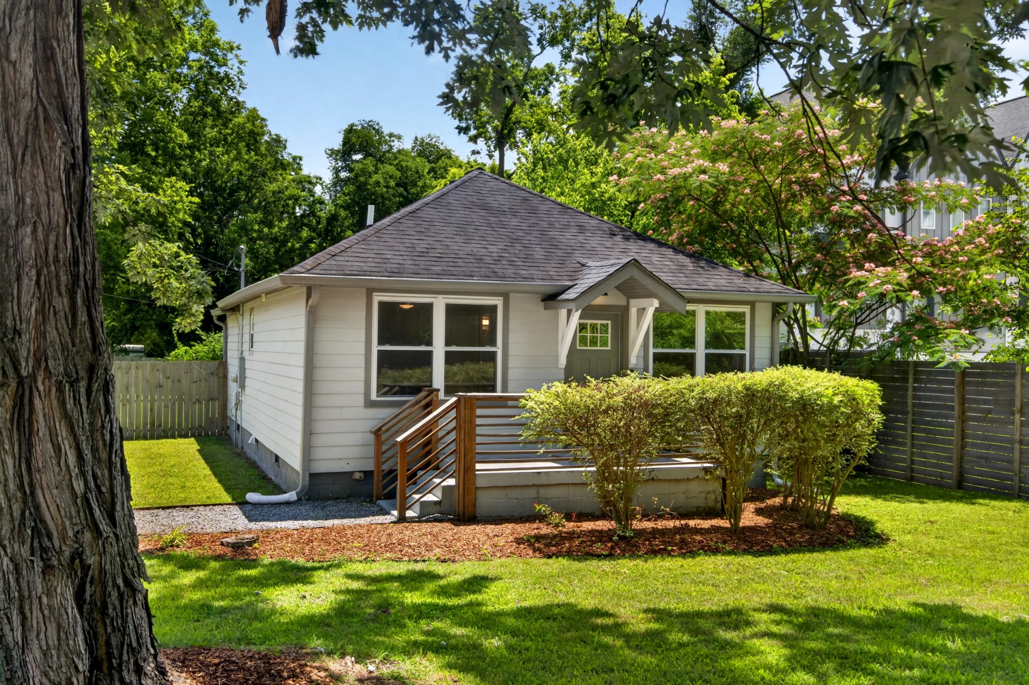 870 W Sharpe Ave, Nashville, TN 37206