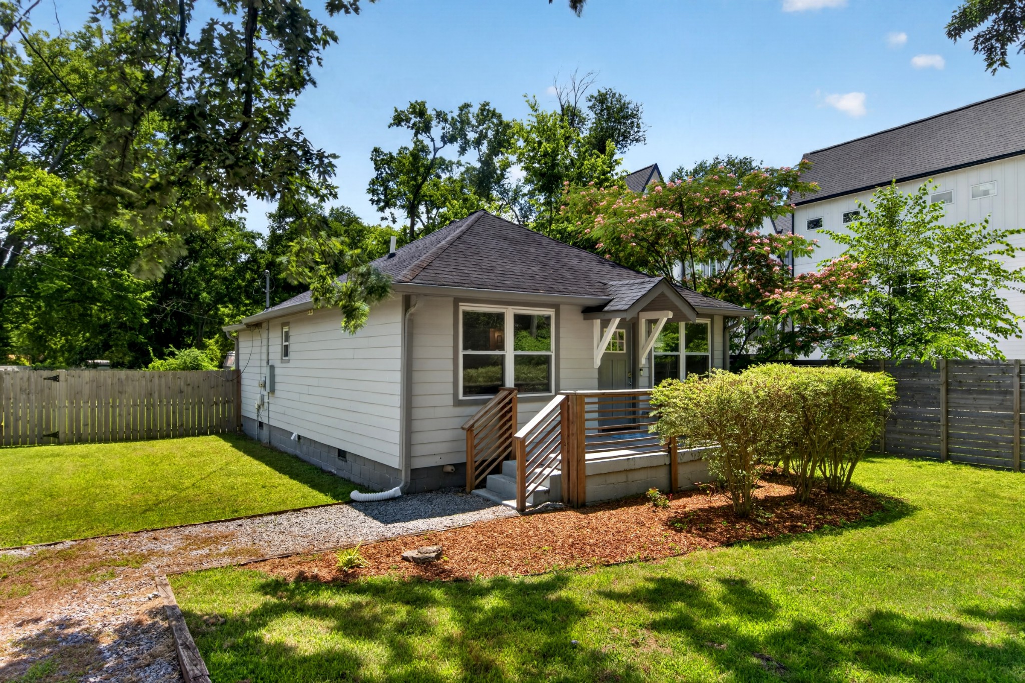 870 W Sharpe Ave, Nashville, TN 37206