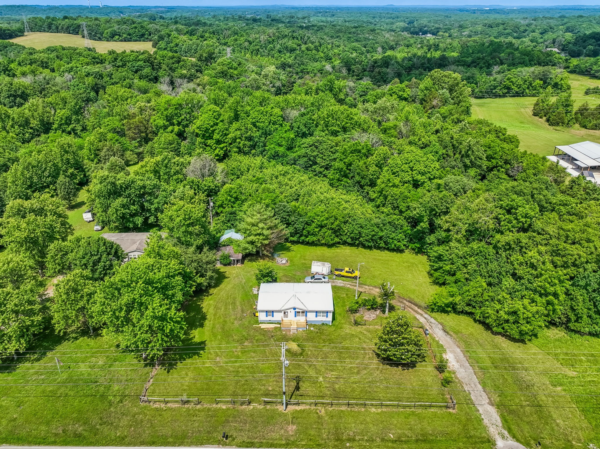 1286 Harsh Ln, Castalian Springs, TN 37031