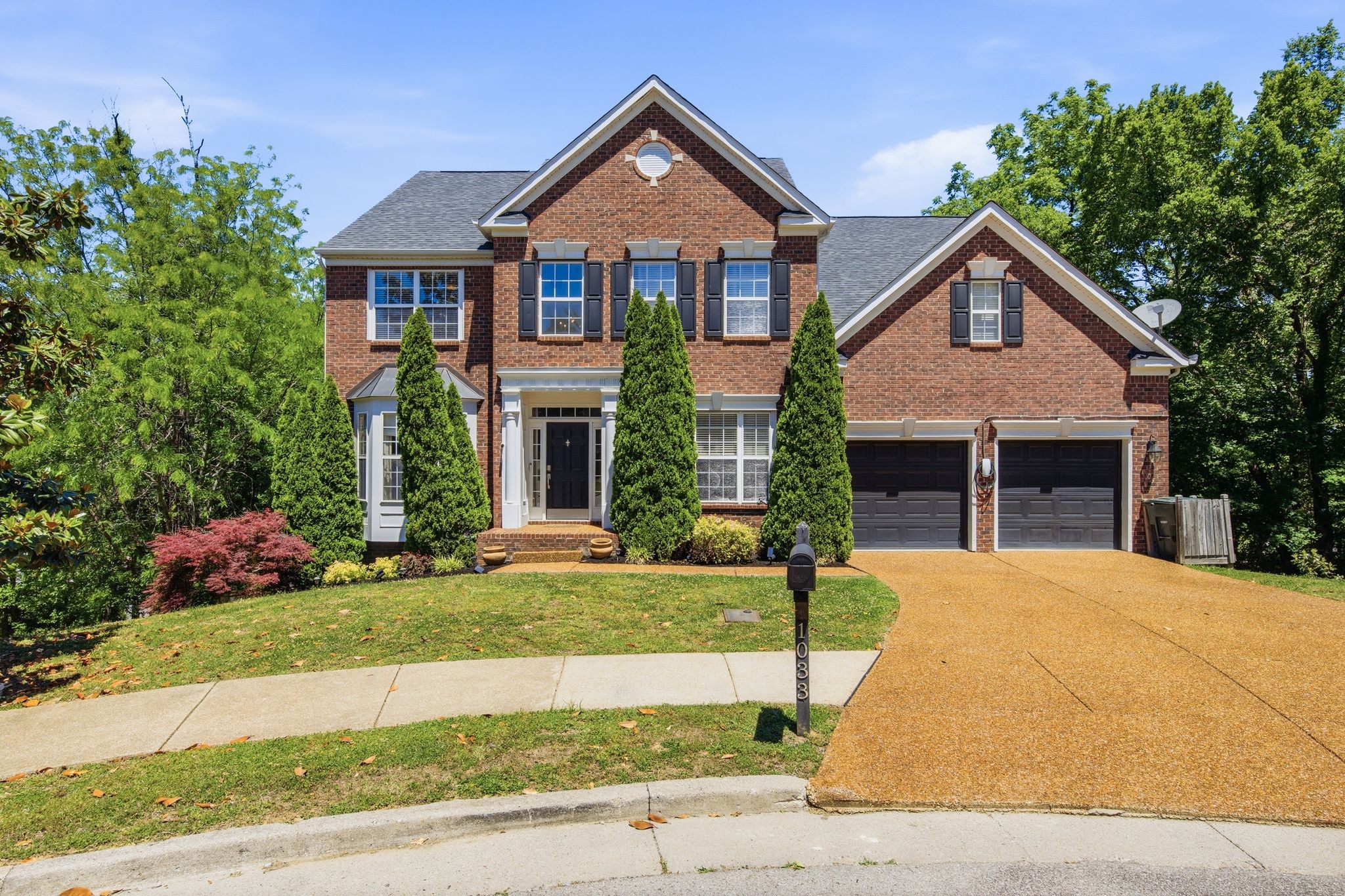 1033 Stone Ridge Dr, Nashville, TN 37211