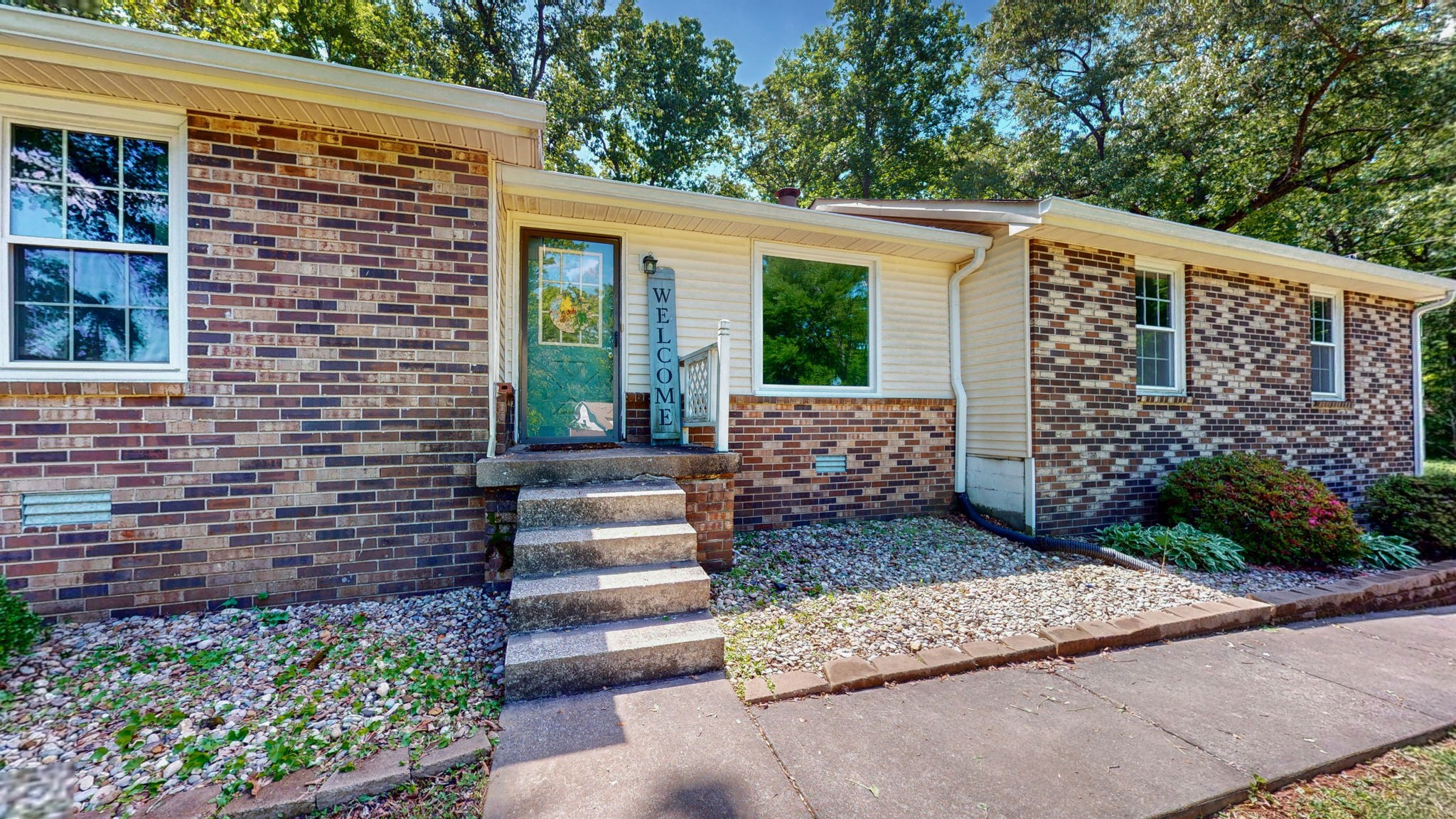268 Raymond Hodges Rd, Cottontown, TN 37048