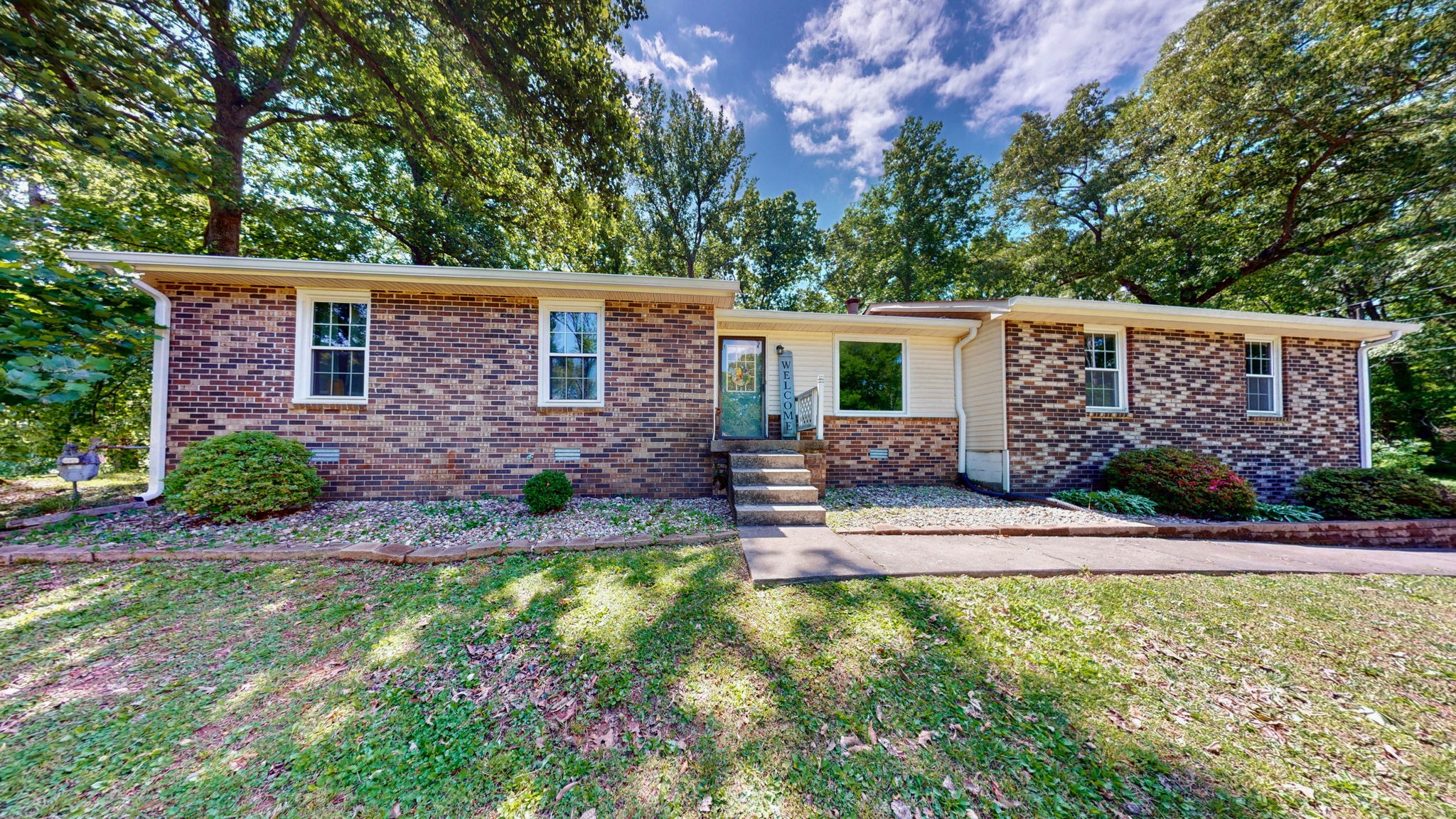 268 Raymond Hodges Rd, Cottontown, TN 37048