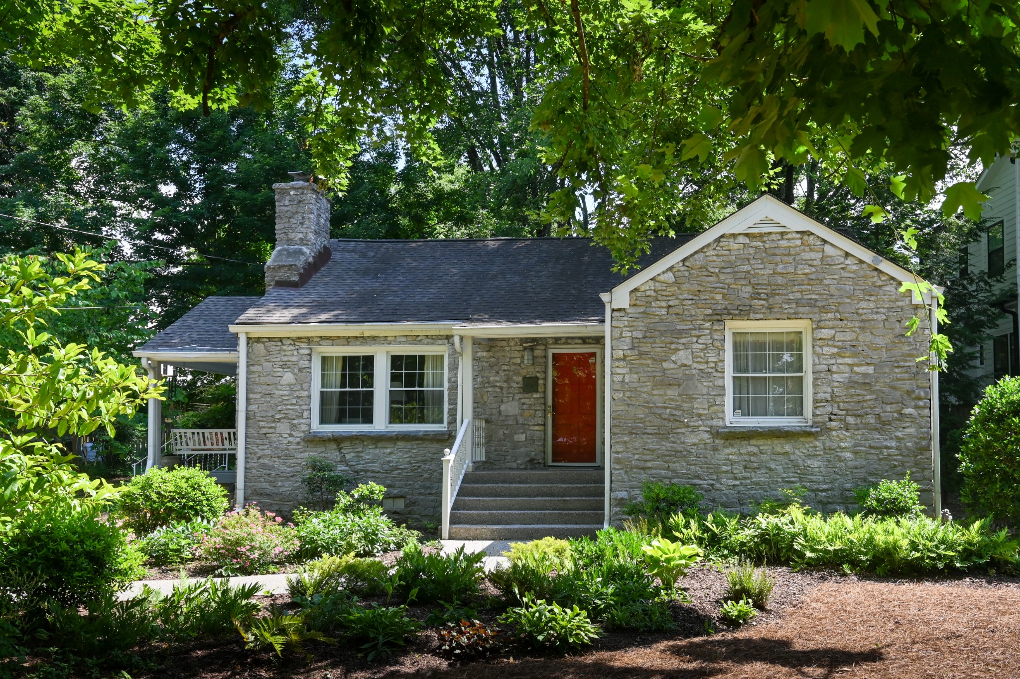 4003 Auburn Ln, Nashville, TN 37215