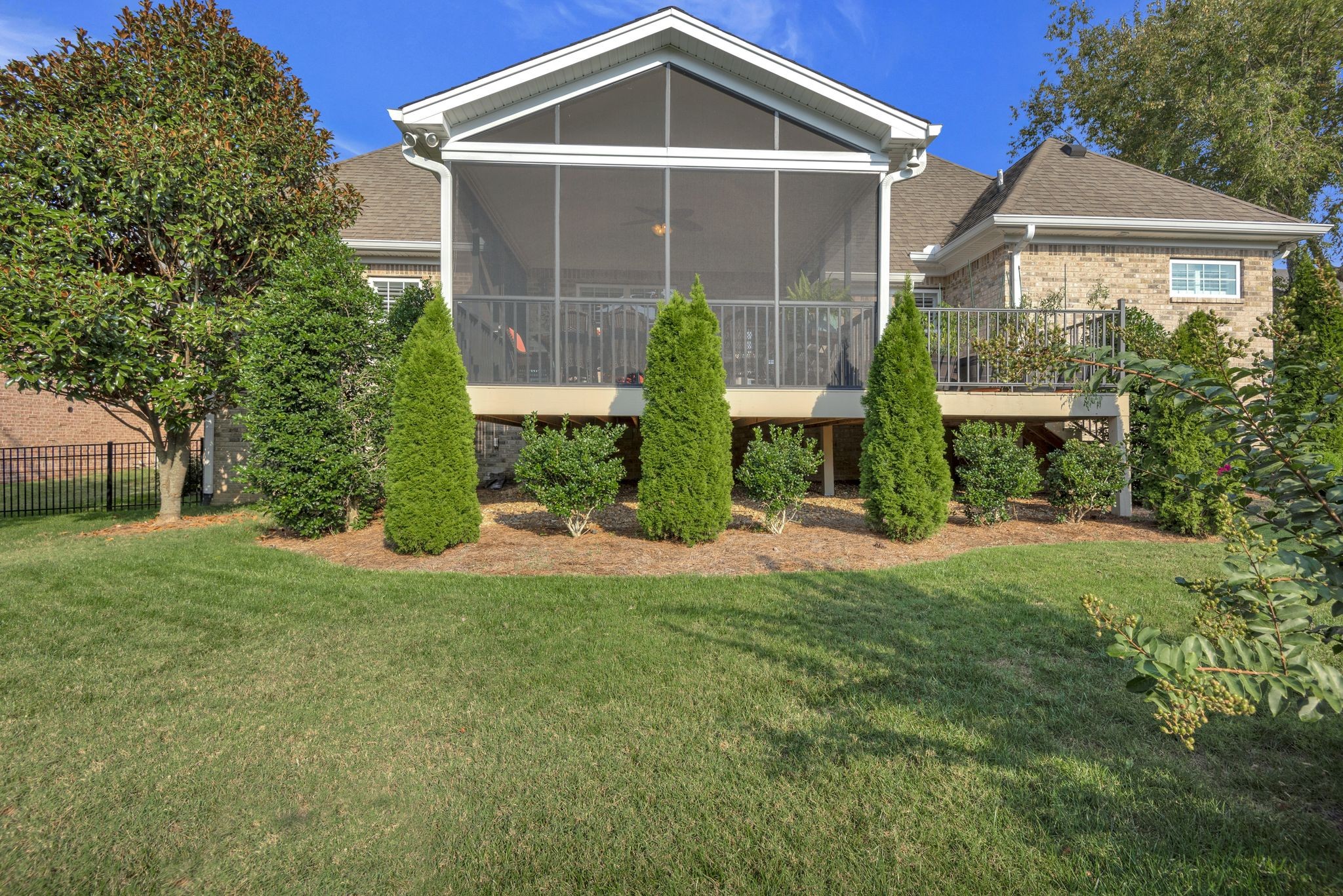 203 Keene Vly N, Hendersonville, TN 37075