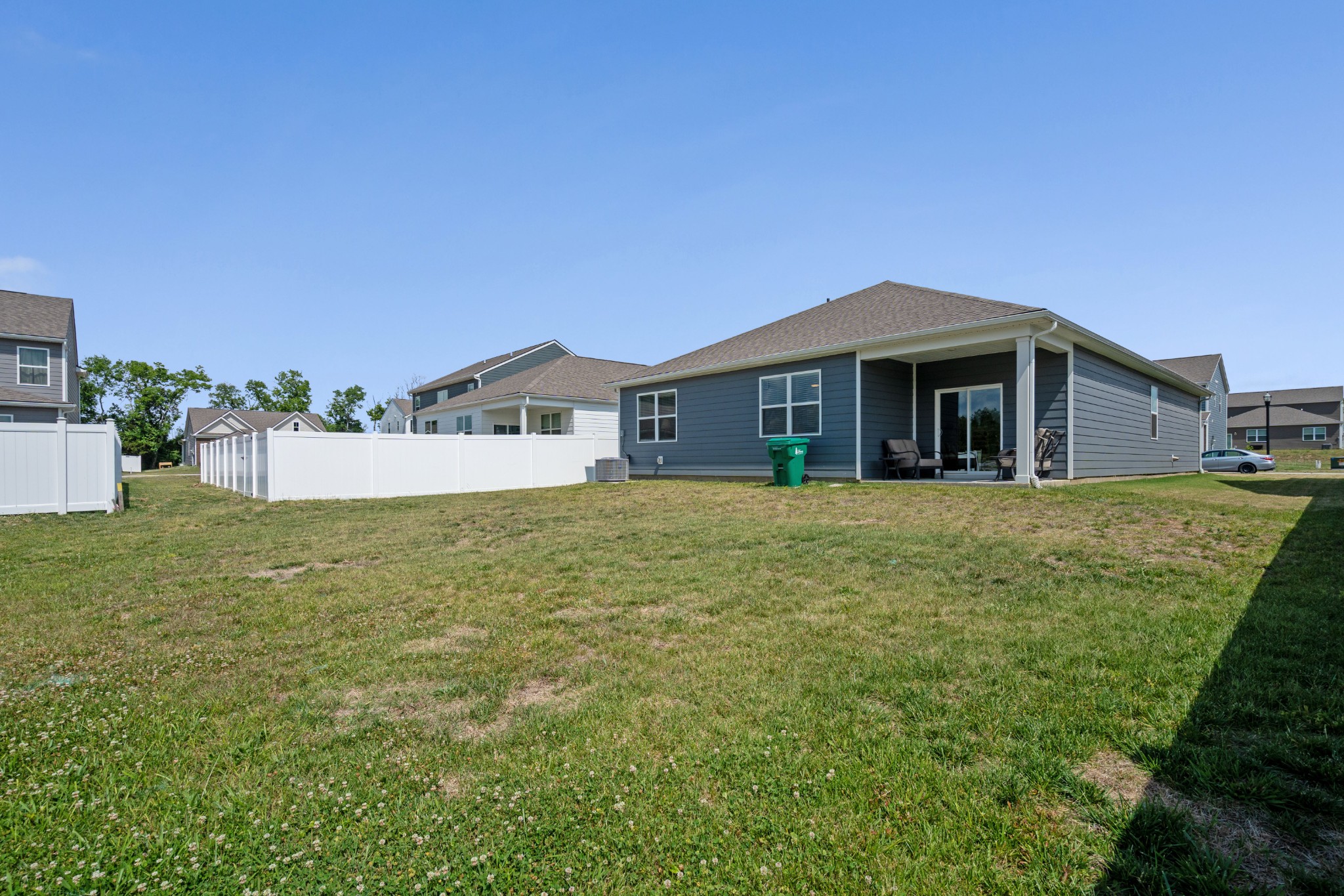 1504 Dove Dr, Lebanon, TN 37087