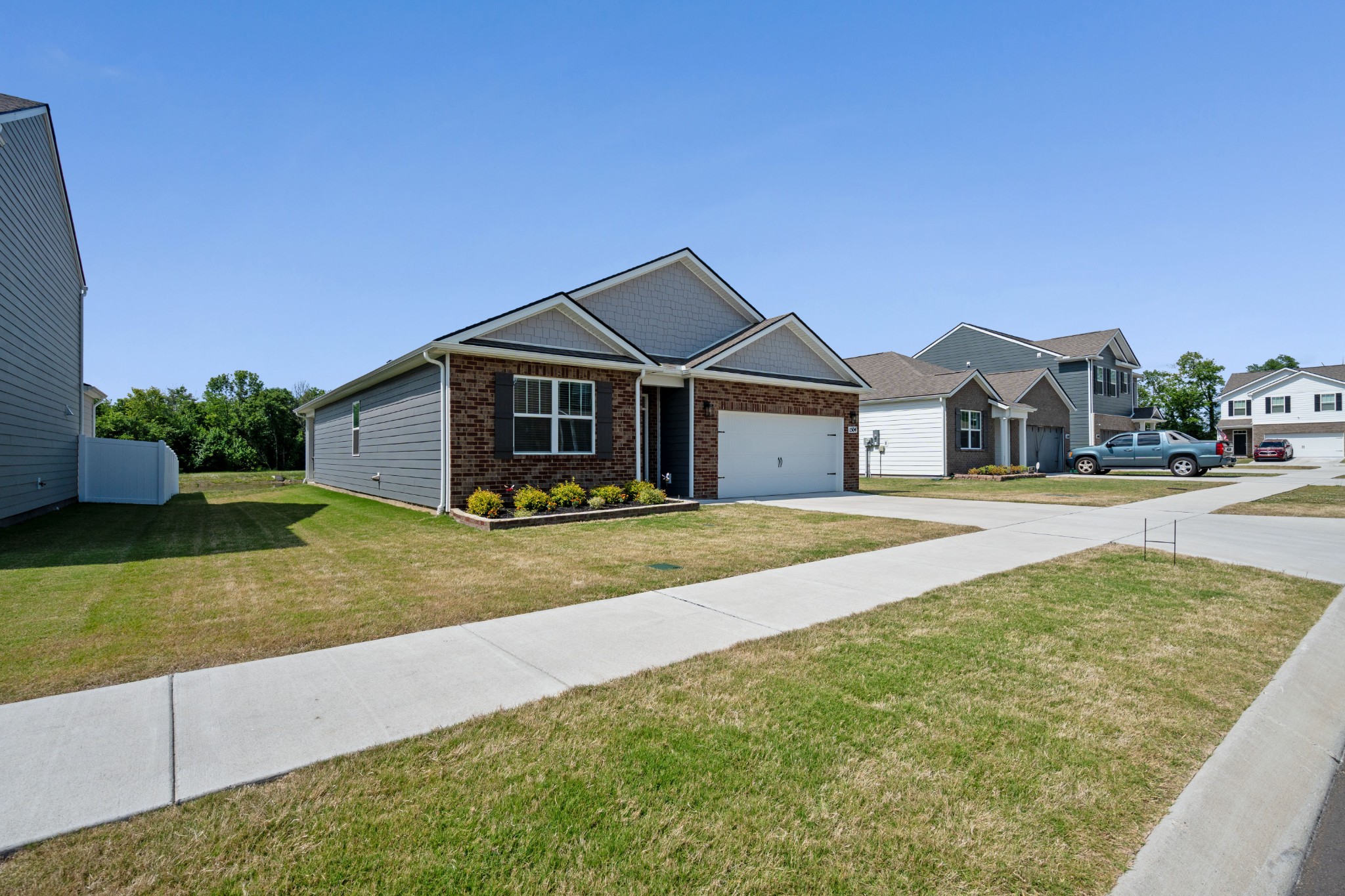 1504 Dove Dr, Lebanon, TN 37087