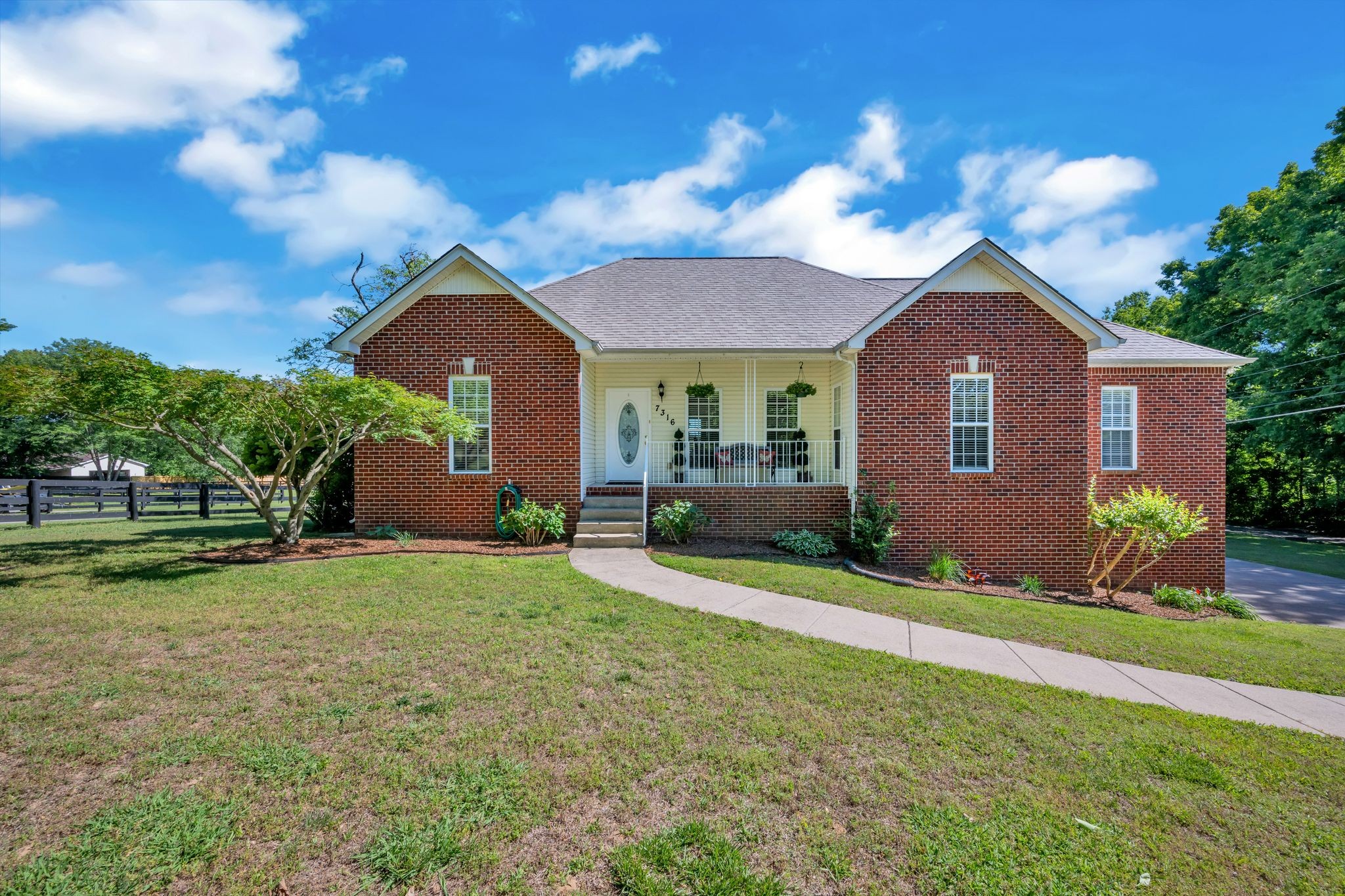 7316 Old Nashville Rd, Fairview, TN 37062
