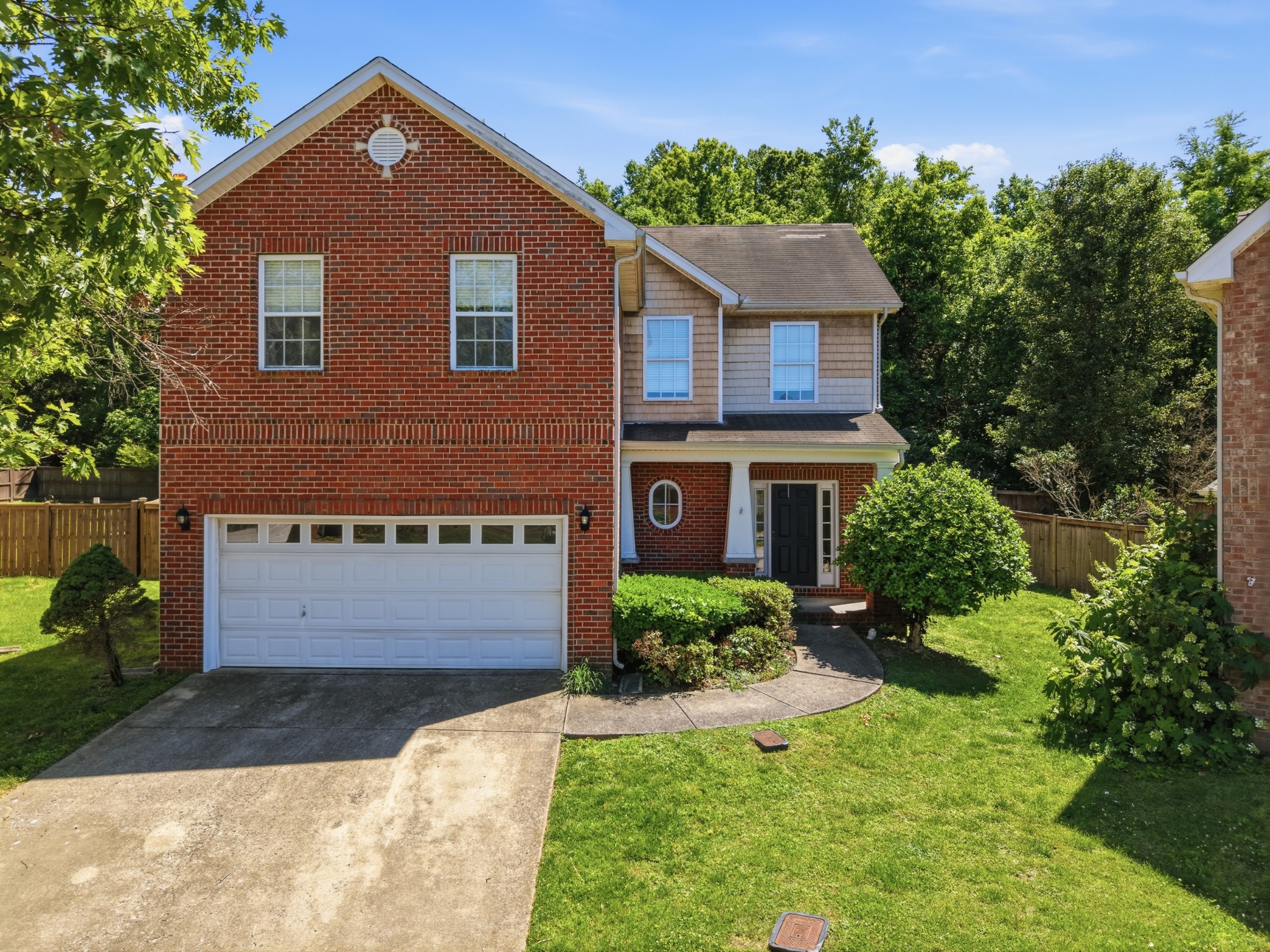 6896 Bridgewater Dr, Nashville, TN 37221