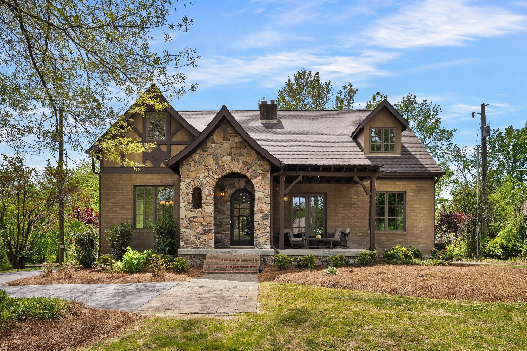1127 Glendale Ln, Nashville, TN 37204