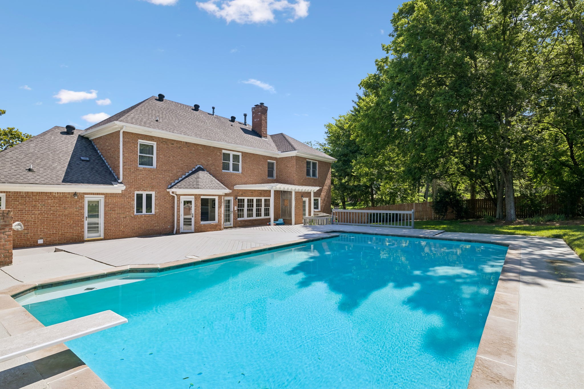 9111 Brentmeade Blvd, Brentwood, TN 37027