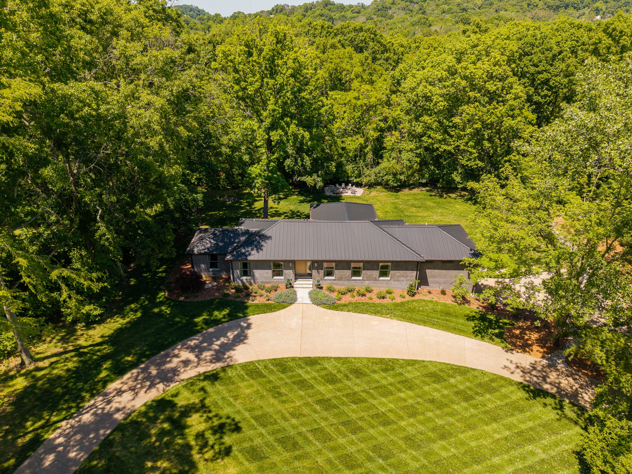 6003 Sherwood Dr, Nashville, TN 37215